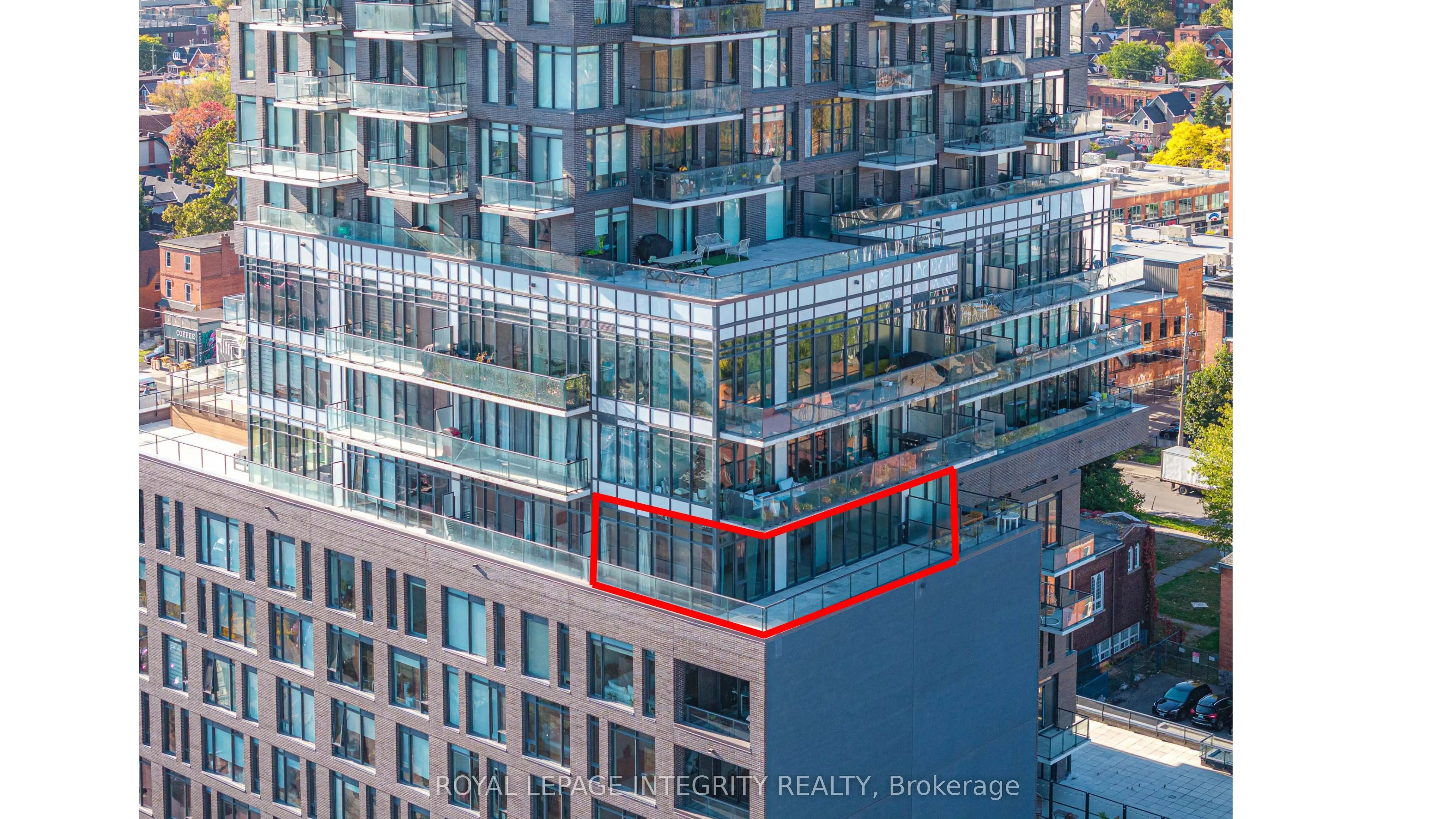 203 Catherine Street, #802