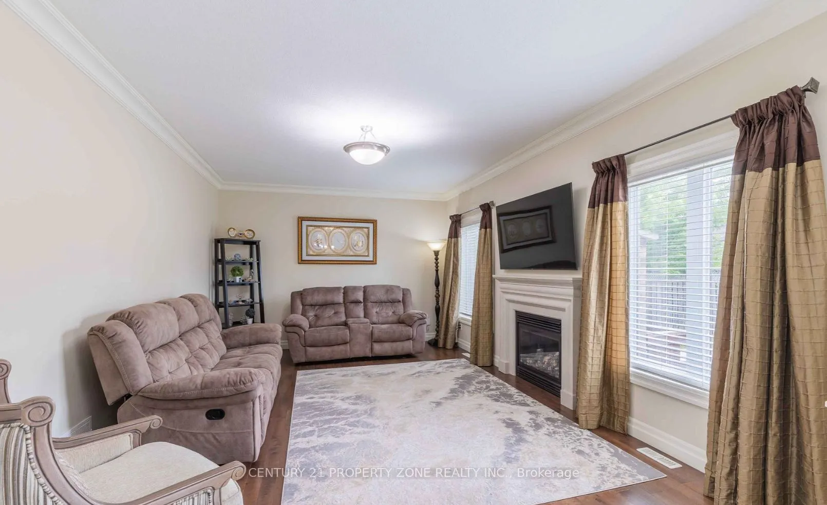1025 Gleneagle Trail