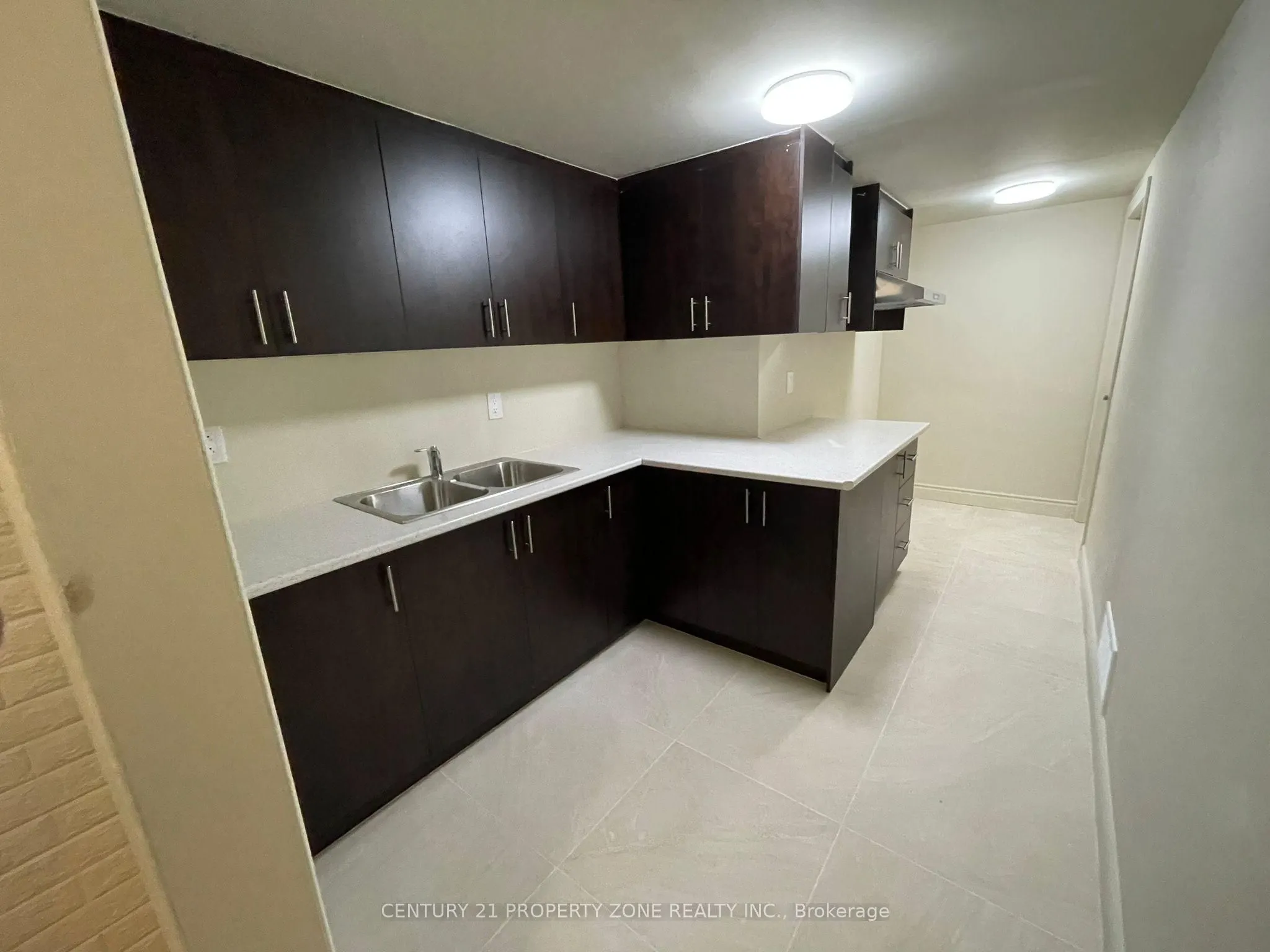 1025 Gleneagle Trail
