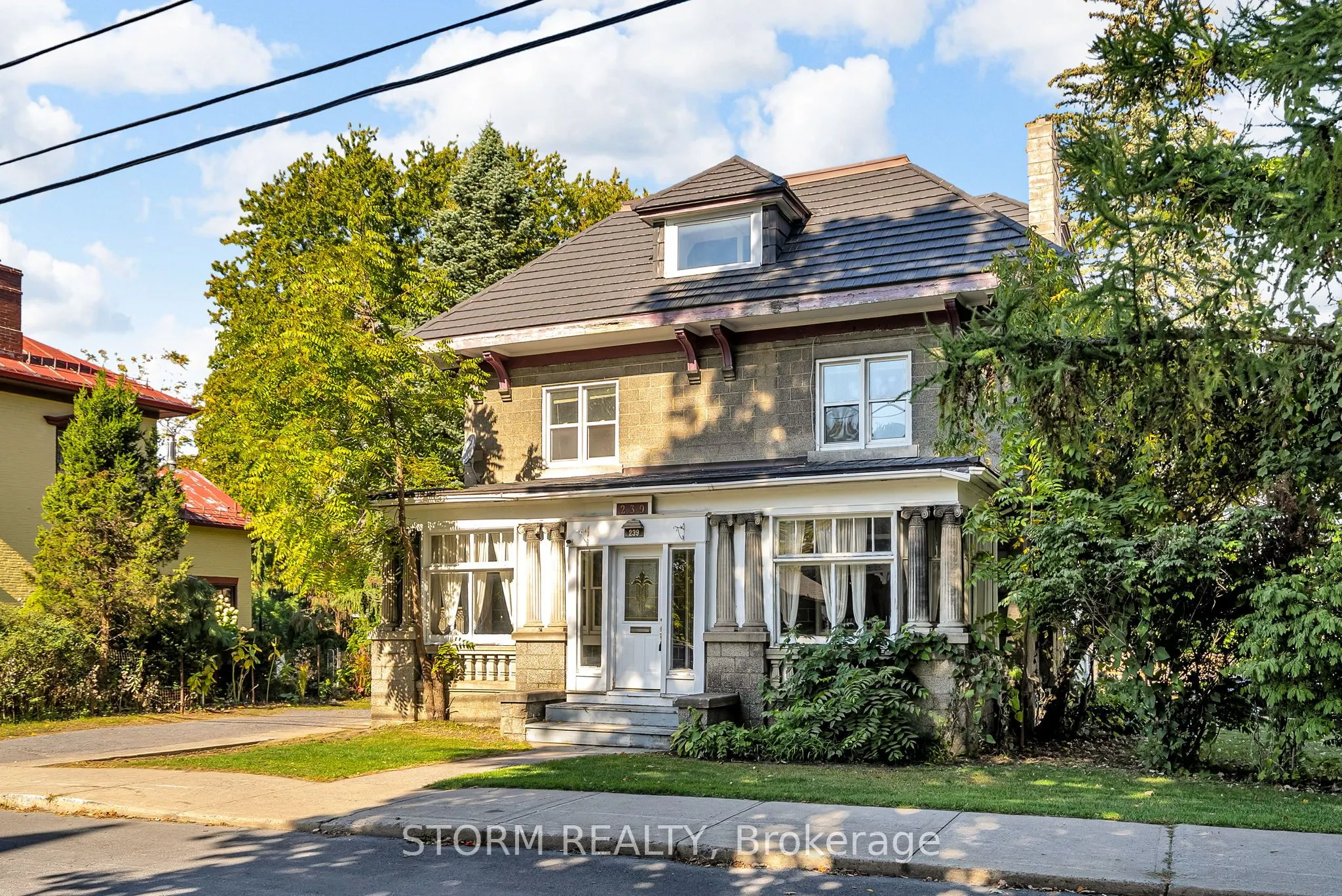 239 1st Street E