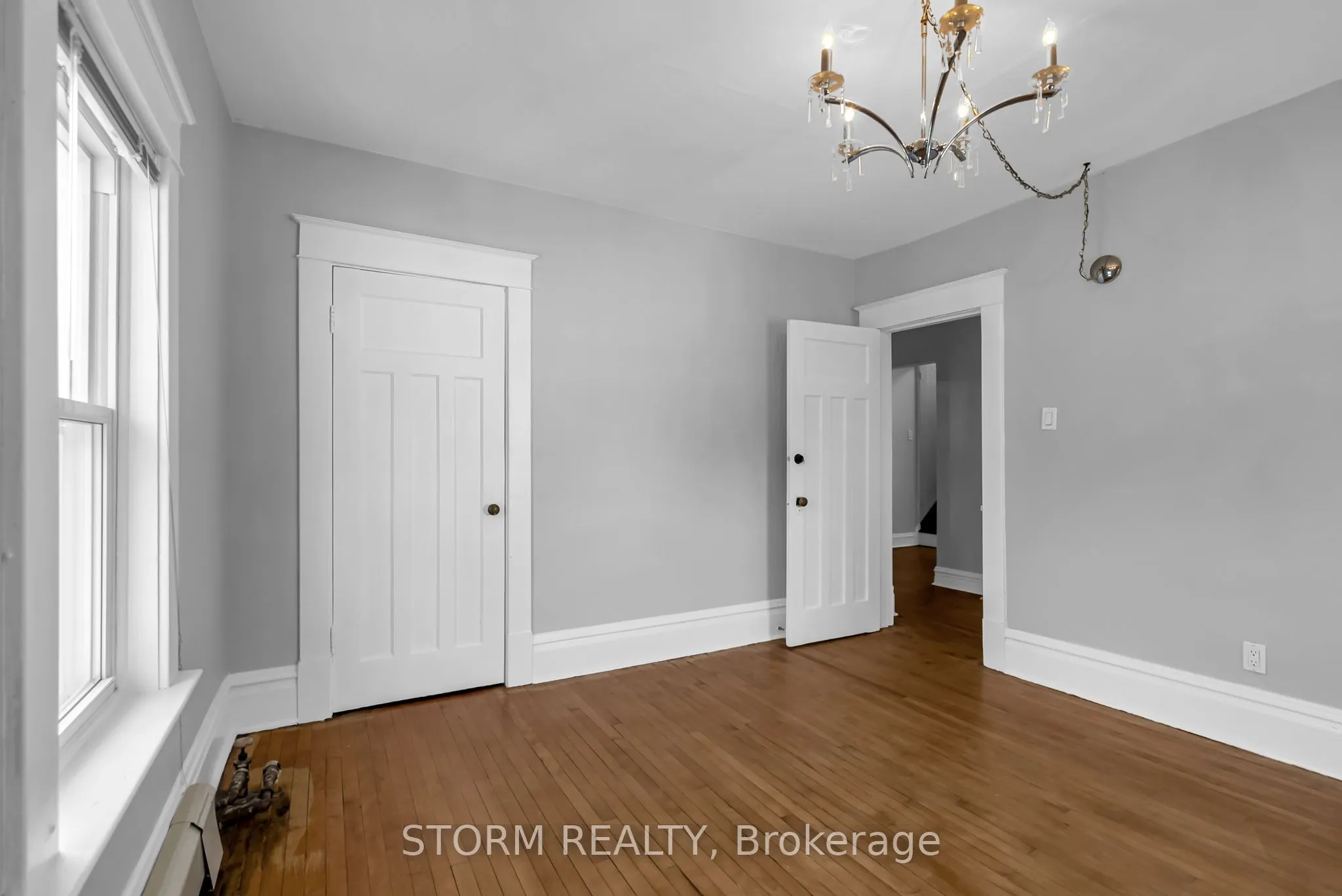 239 1st Street E