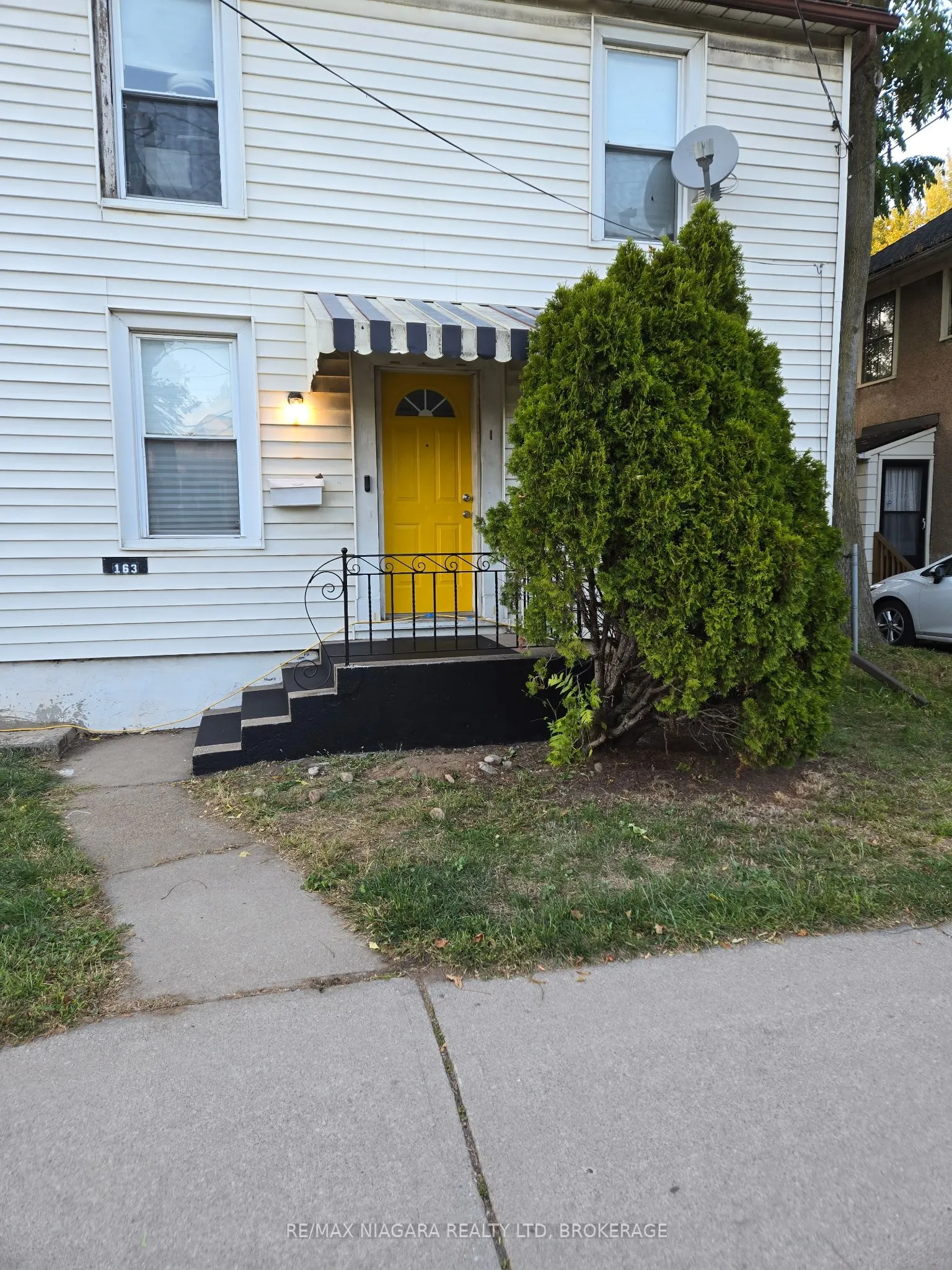 163 Welland Avenue