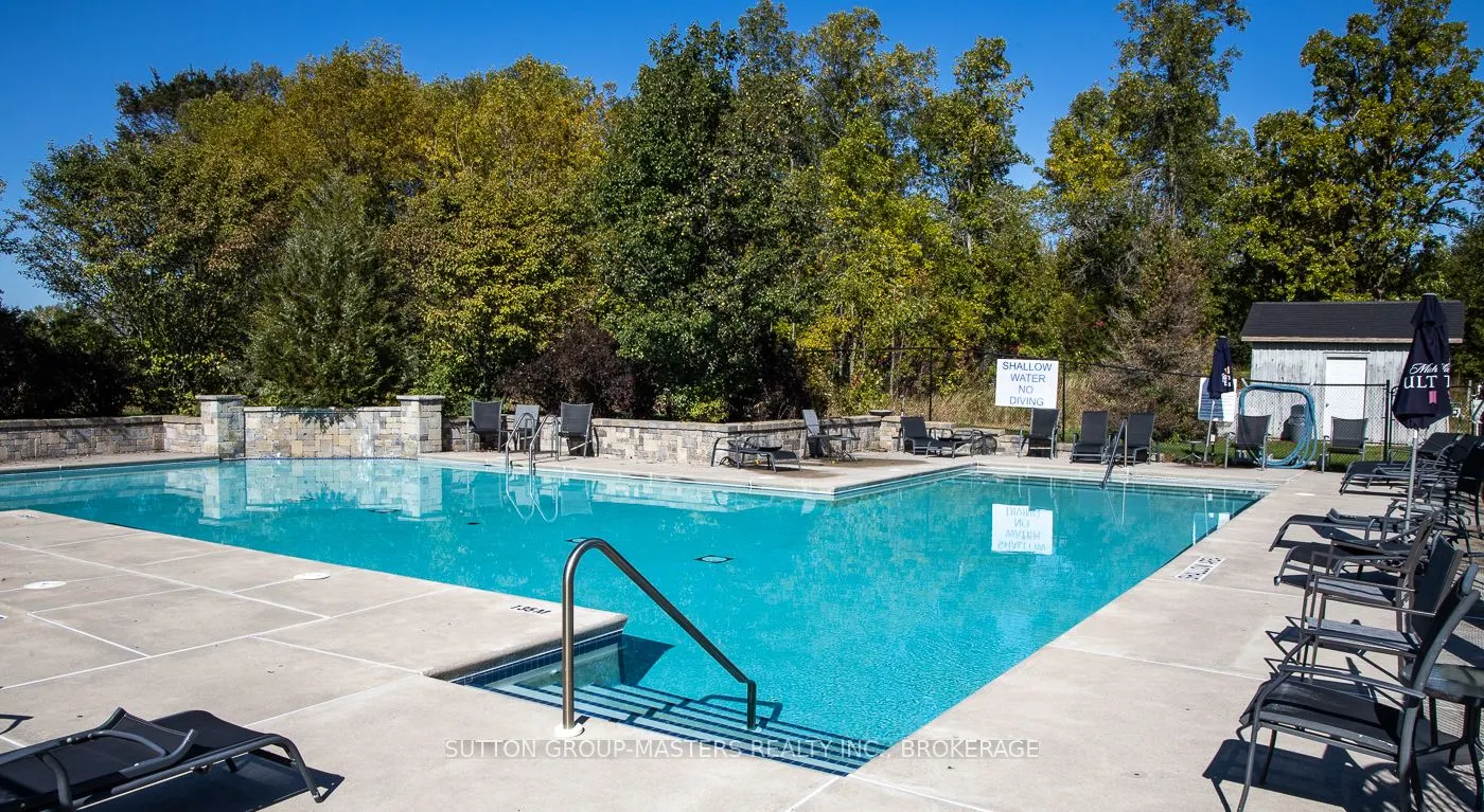 102 Oakmont Drive