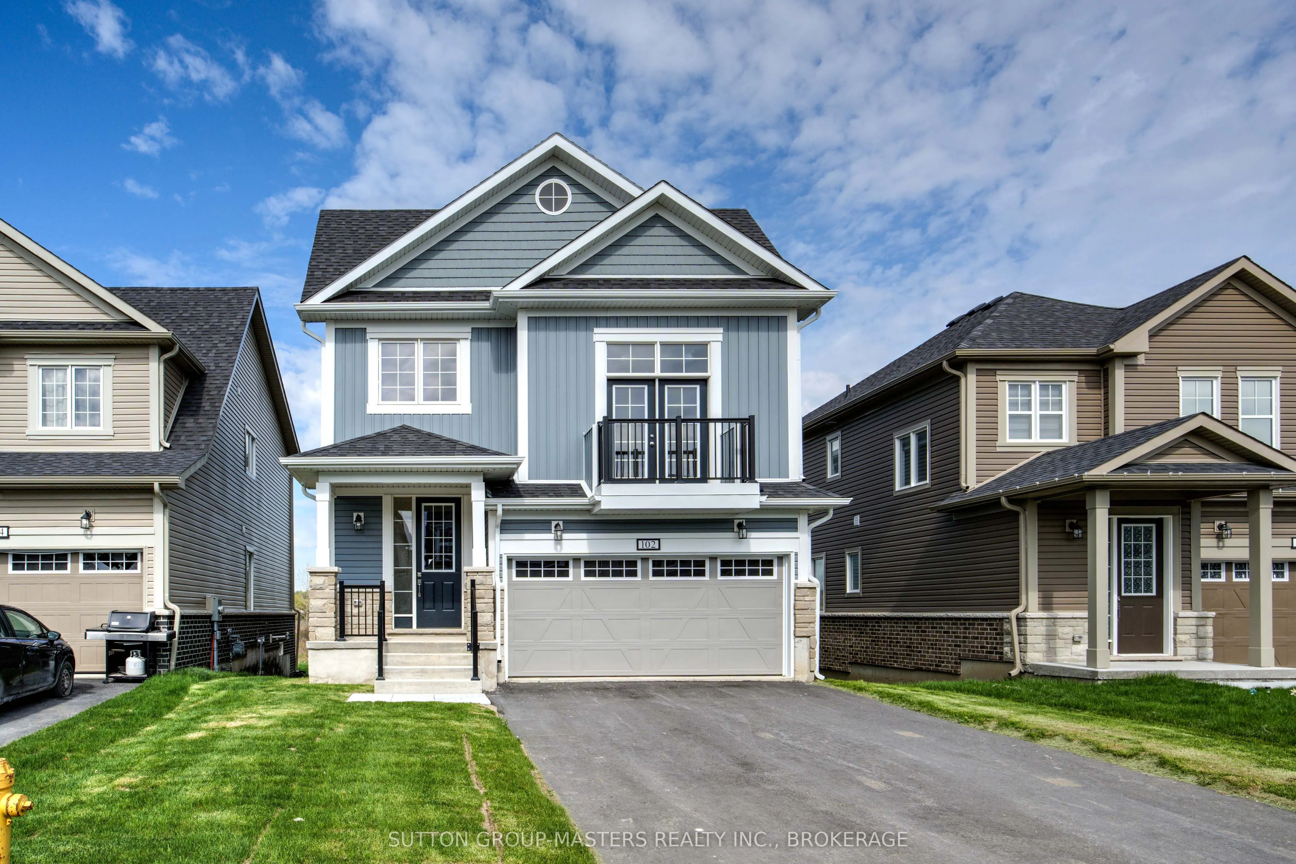 102 Oakmont Drive