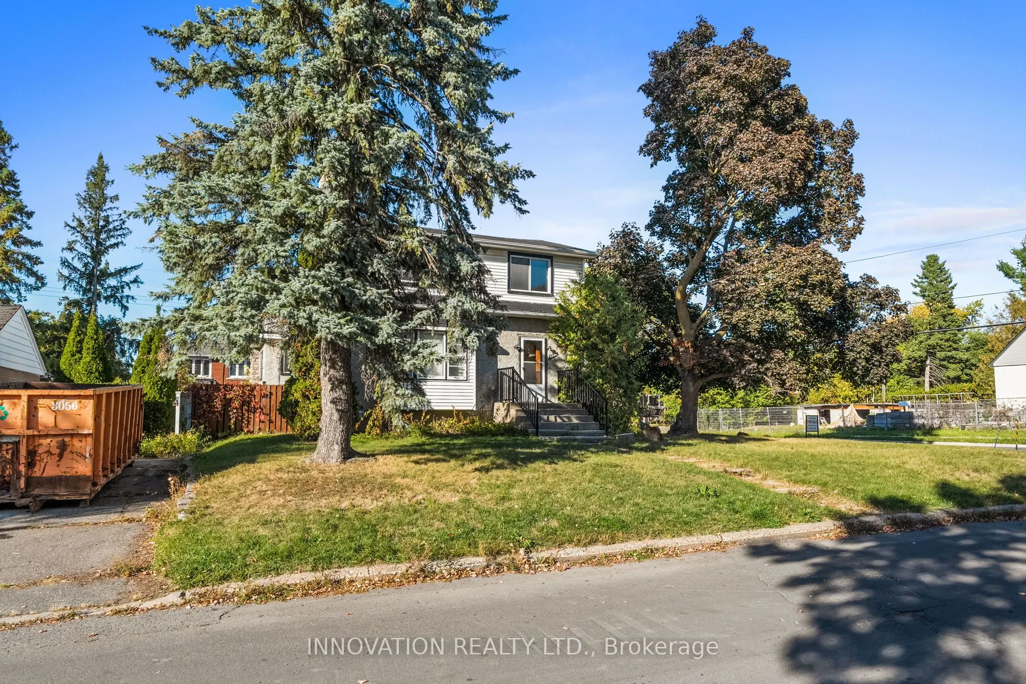 1085 Richard Avenue