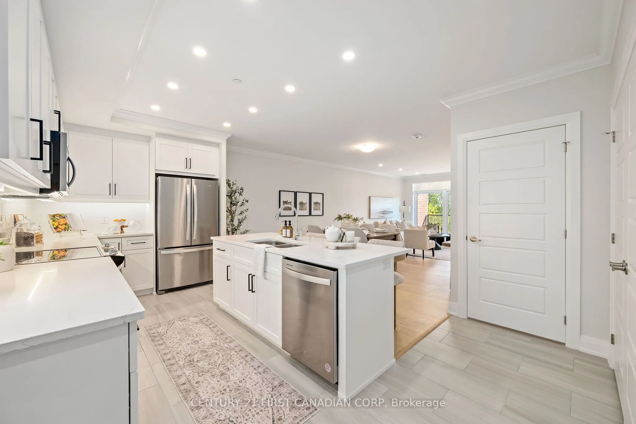 1560 Upper West Avenue, #306