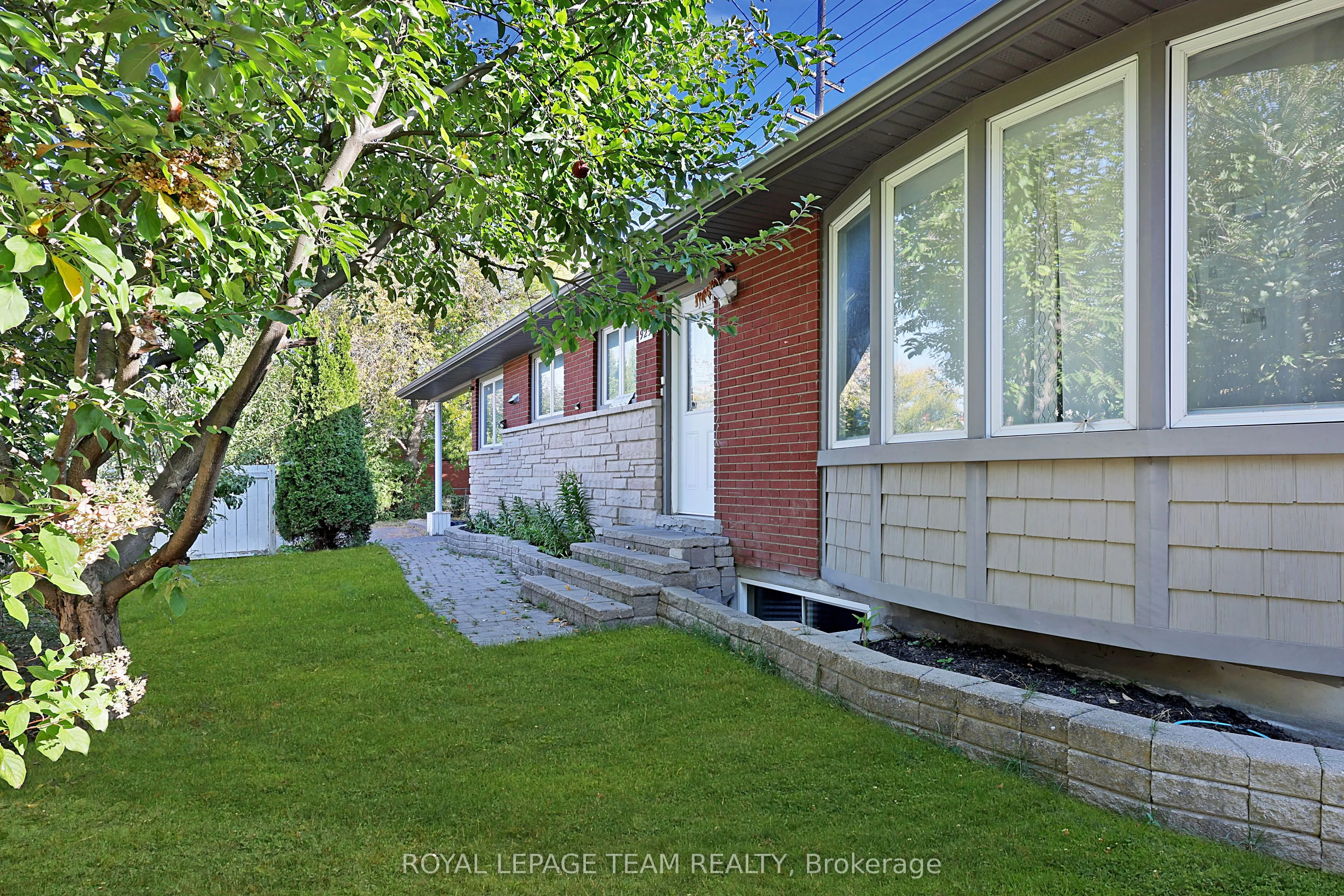925 Moorvale Street, #Upper Unit