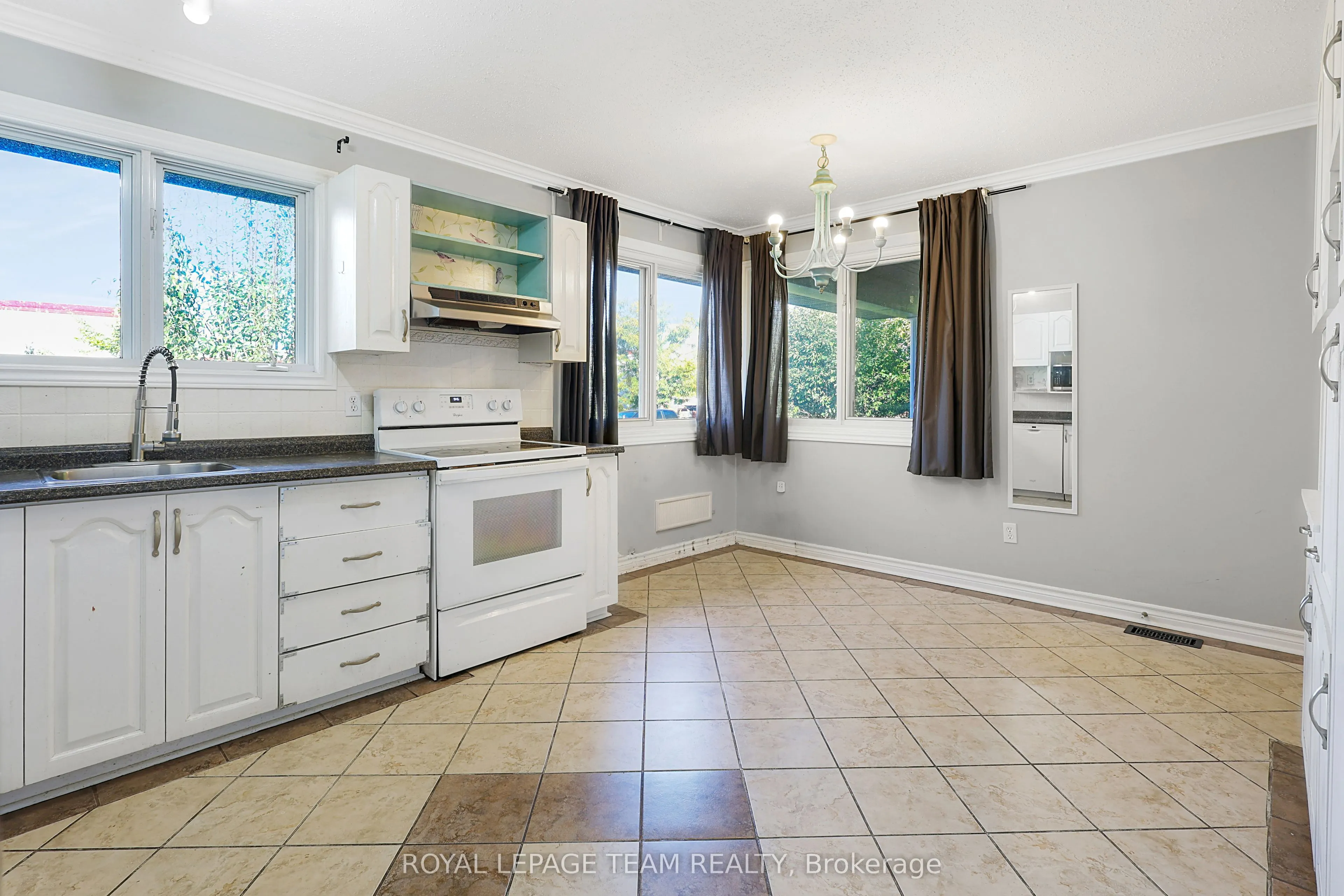 925 Moorvale Street, #Upper Unit