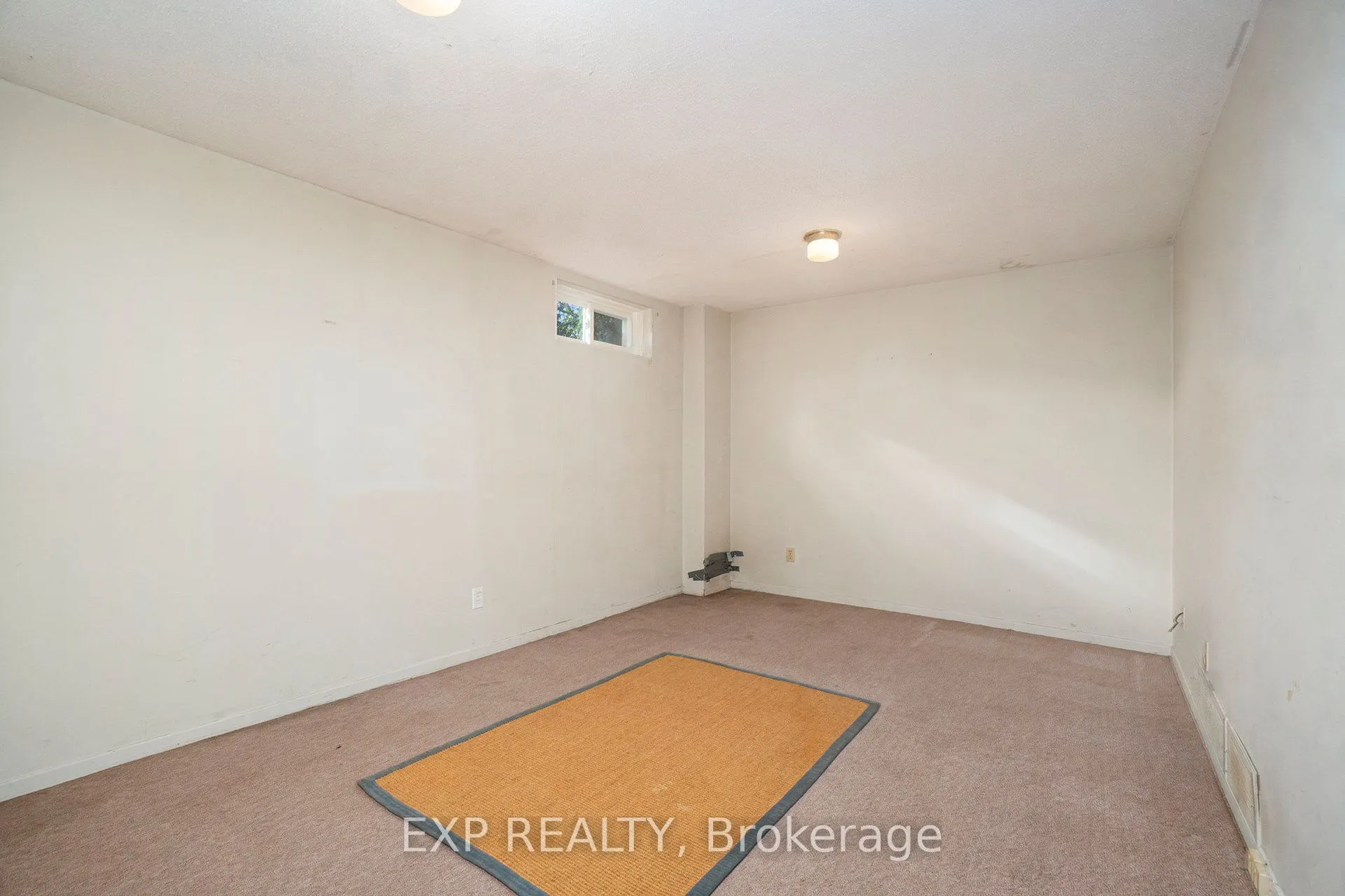 1699C Lamoureux Drive, #C