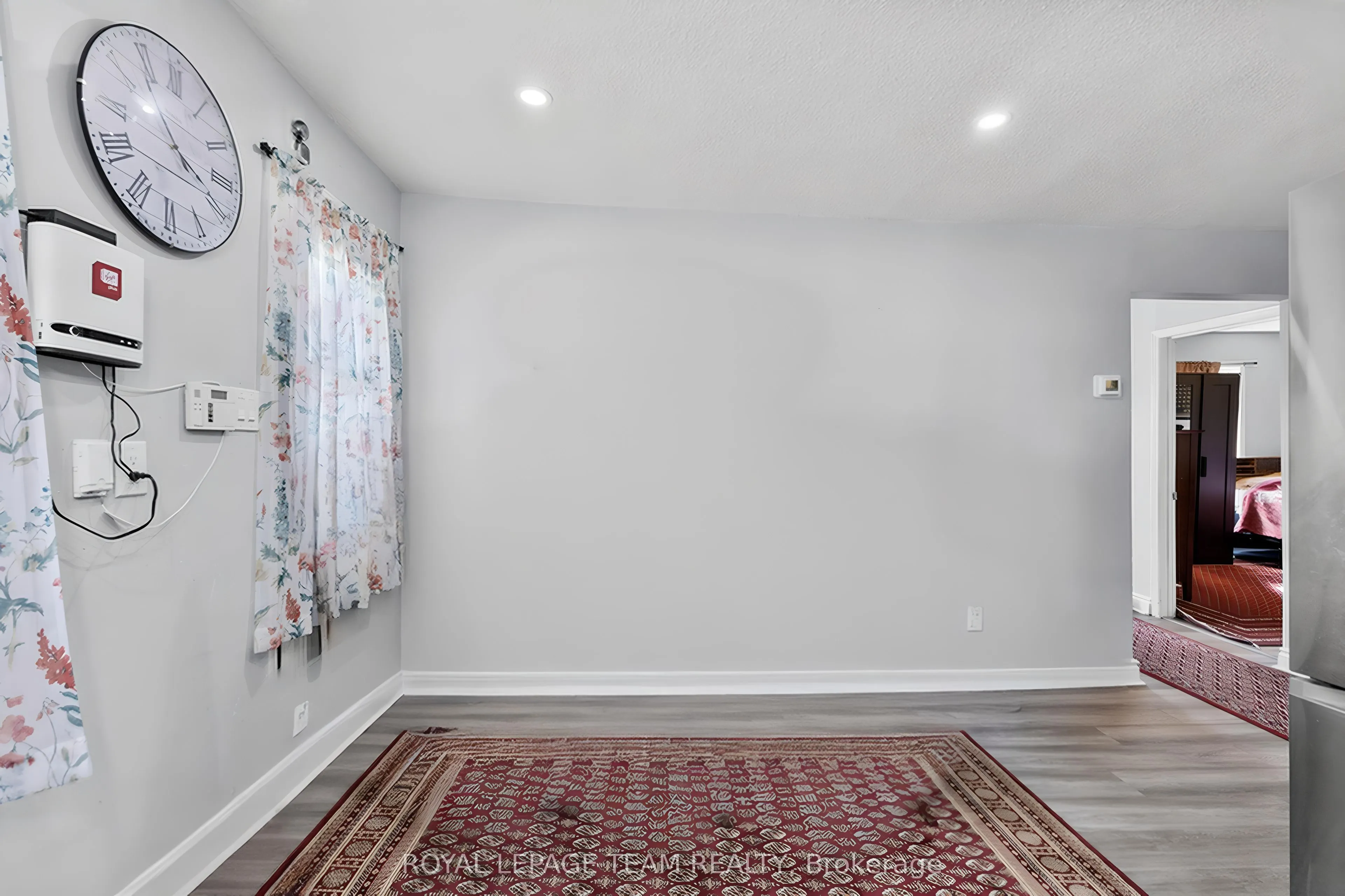 105 Jolliet Avenue