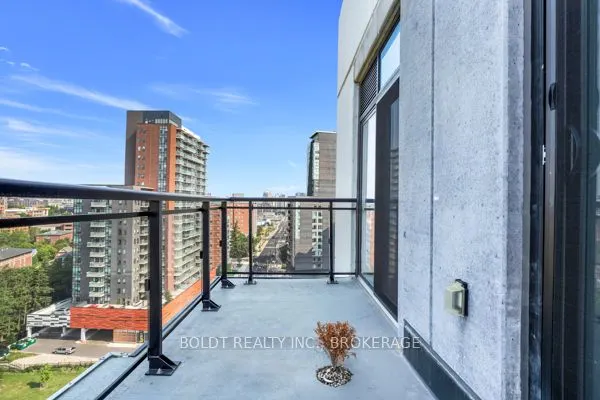 128 King Street N, #1607