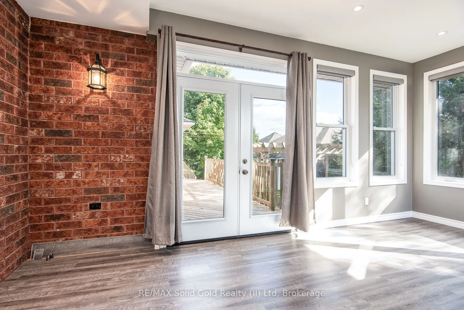 15 Parkview Drive