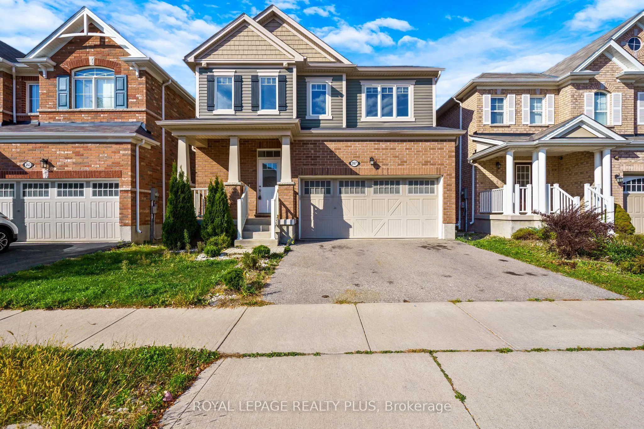 267 Grovehill Crescent
