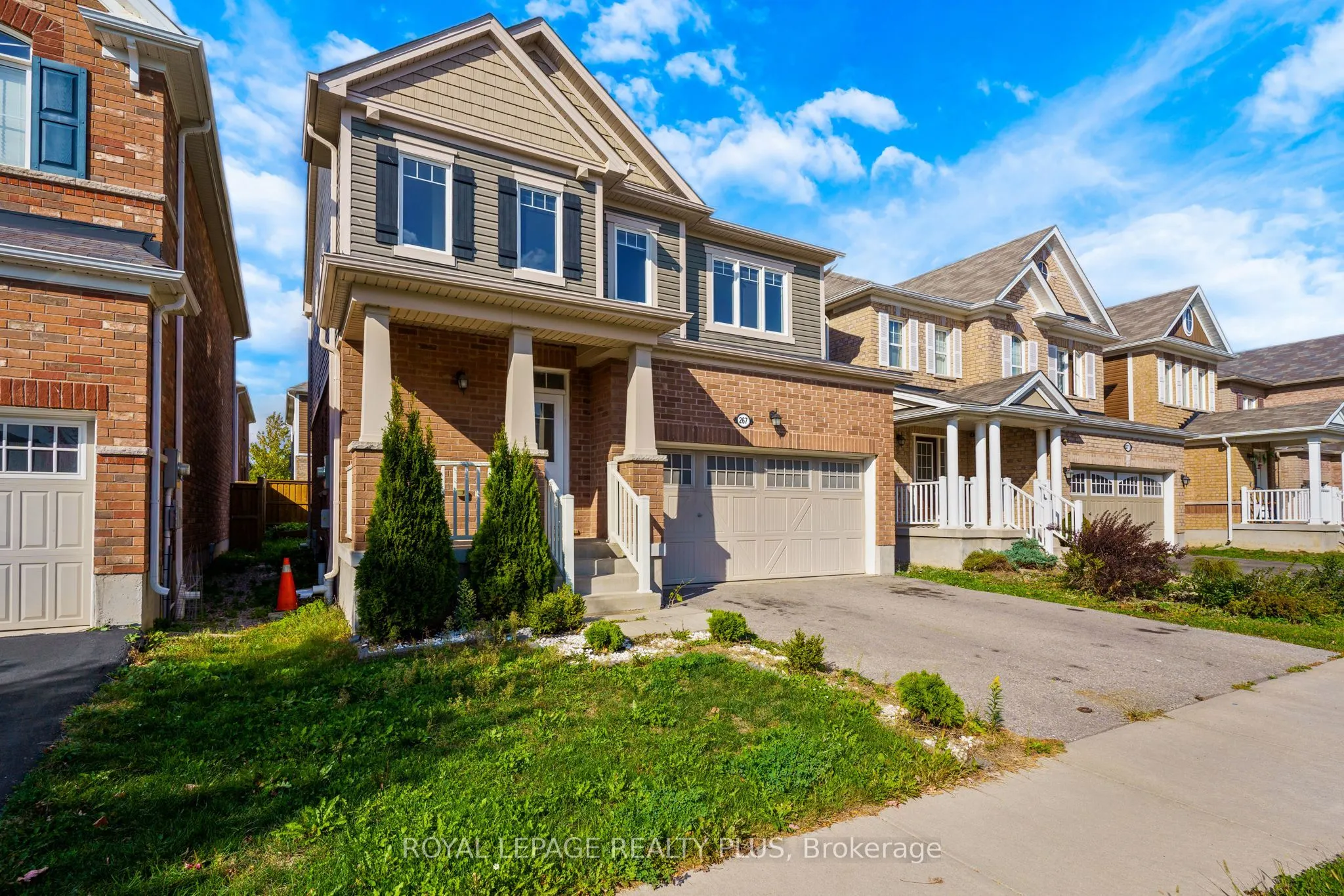 267 Grovehill Crescent