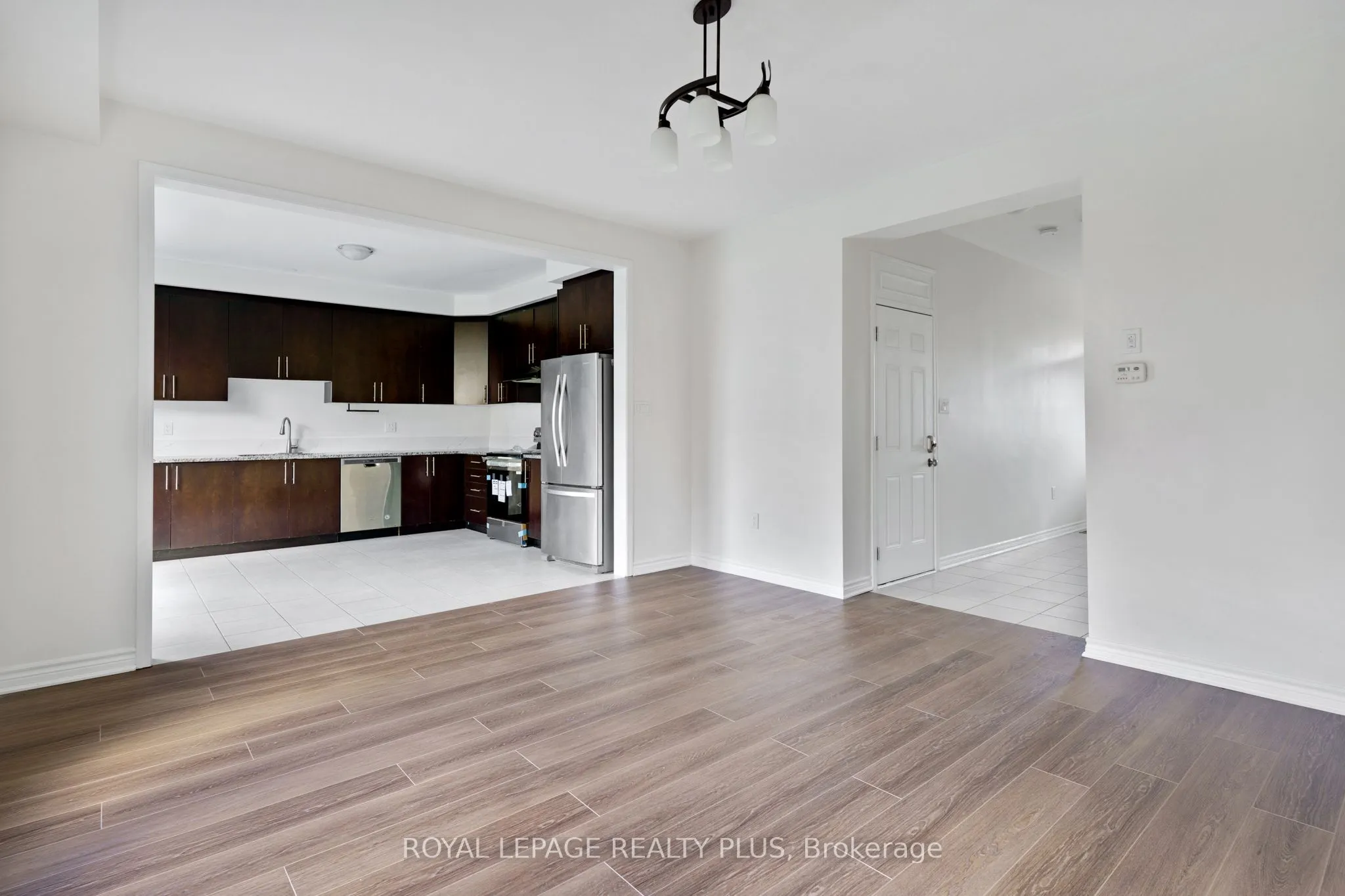 267 Grovehill Crescent
