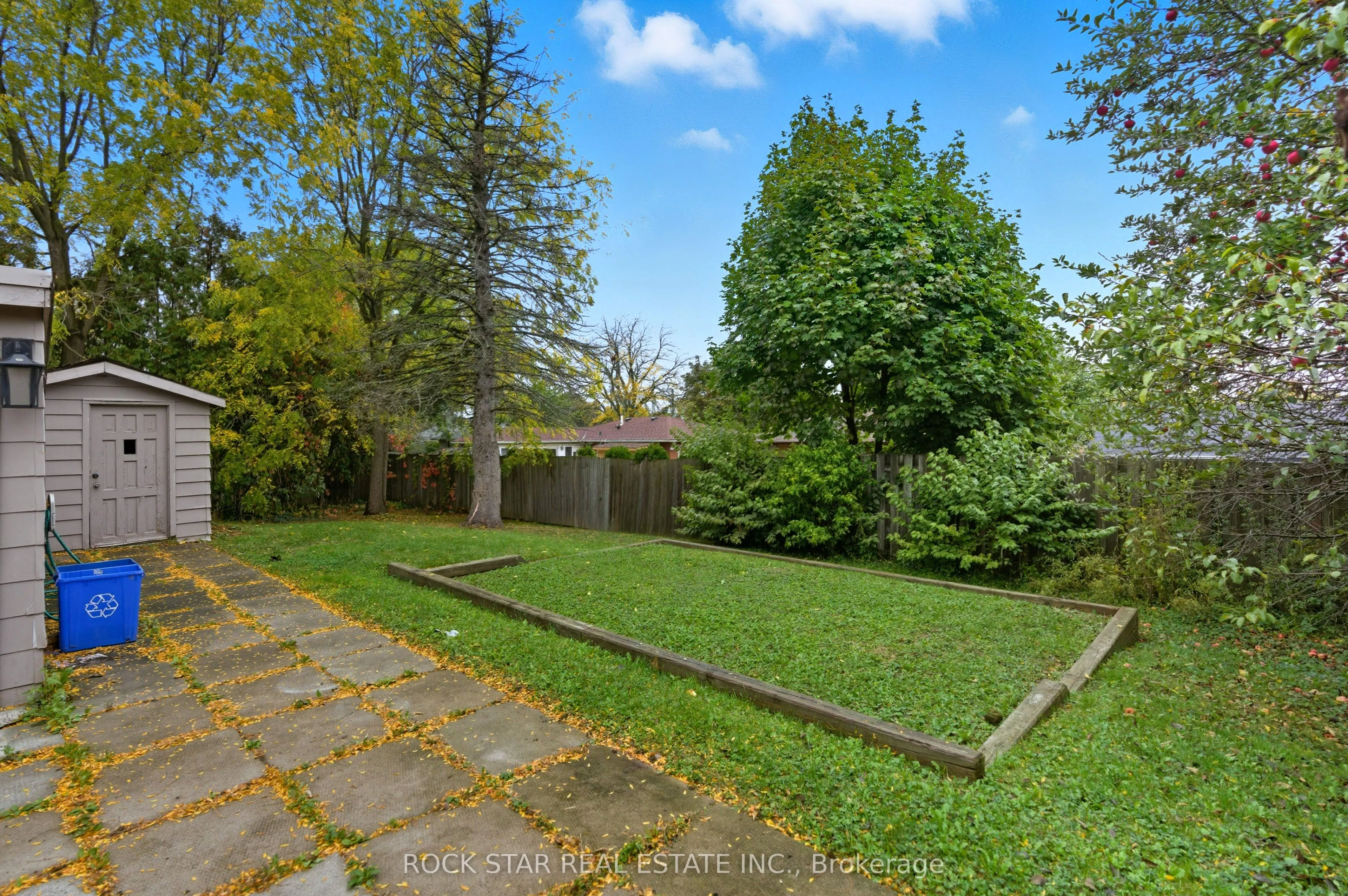 111 Britten Close