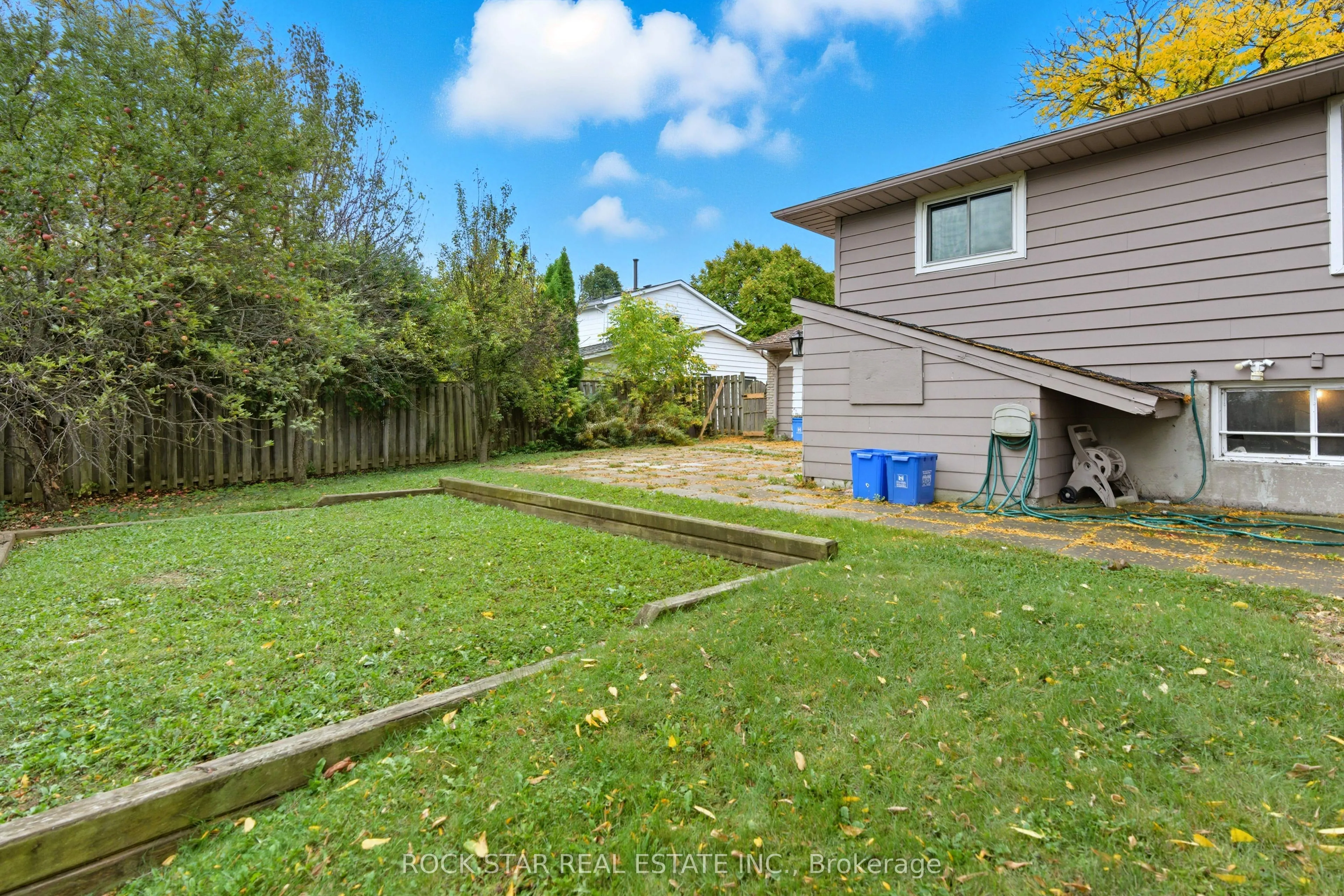 111 Britten Close