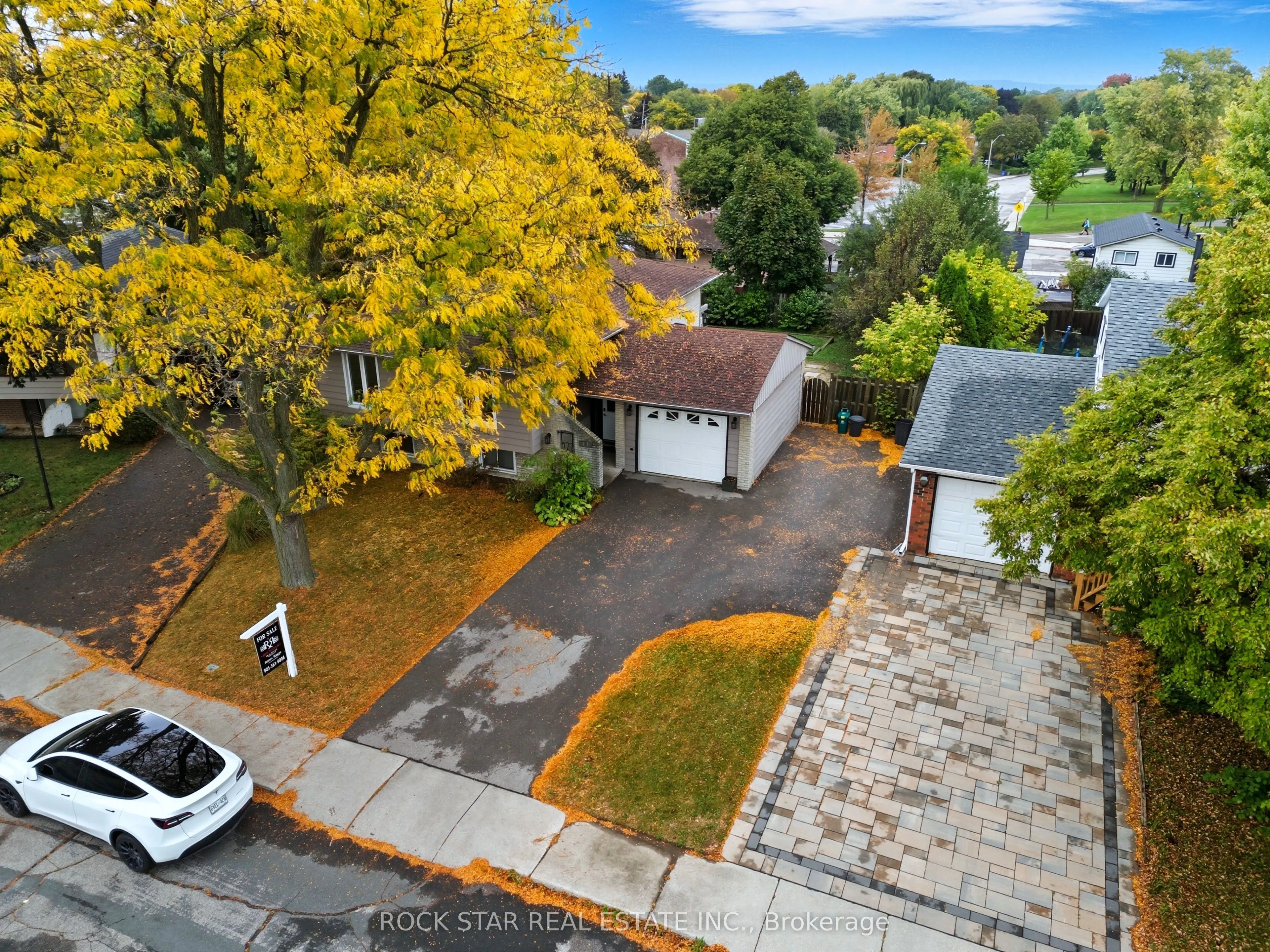 111 Britten Close