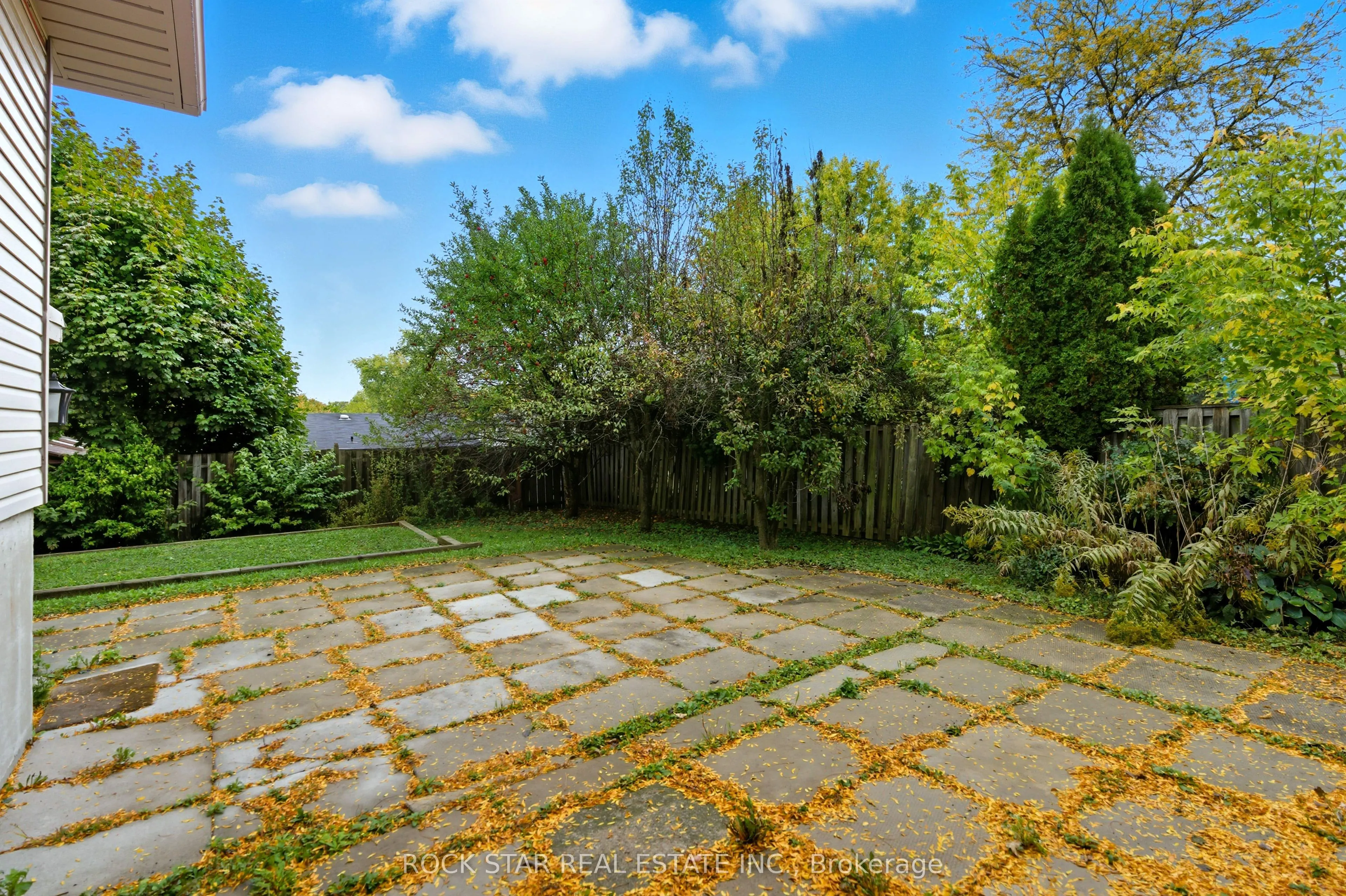 111 Britten Close