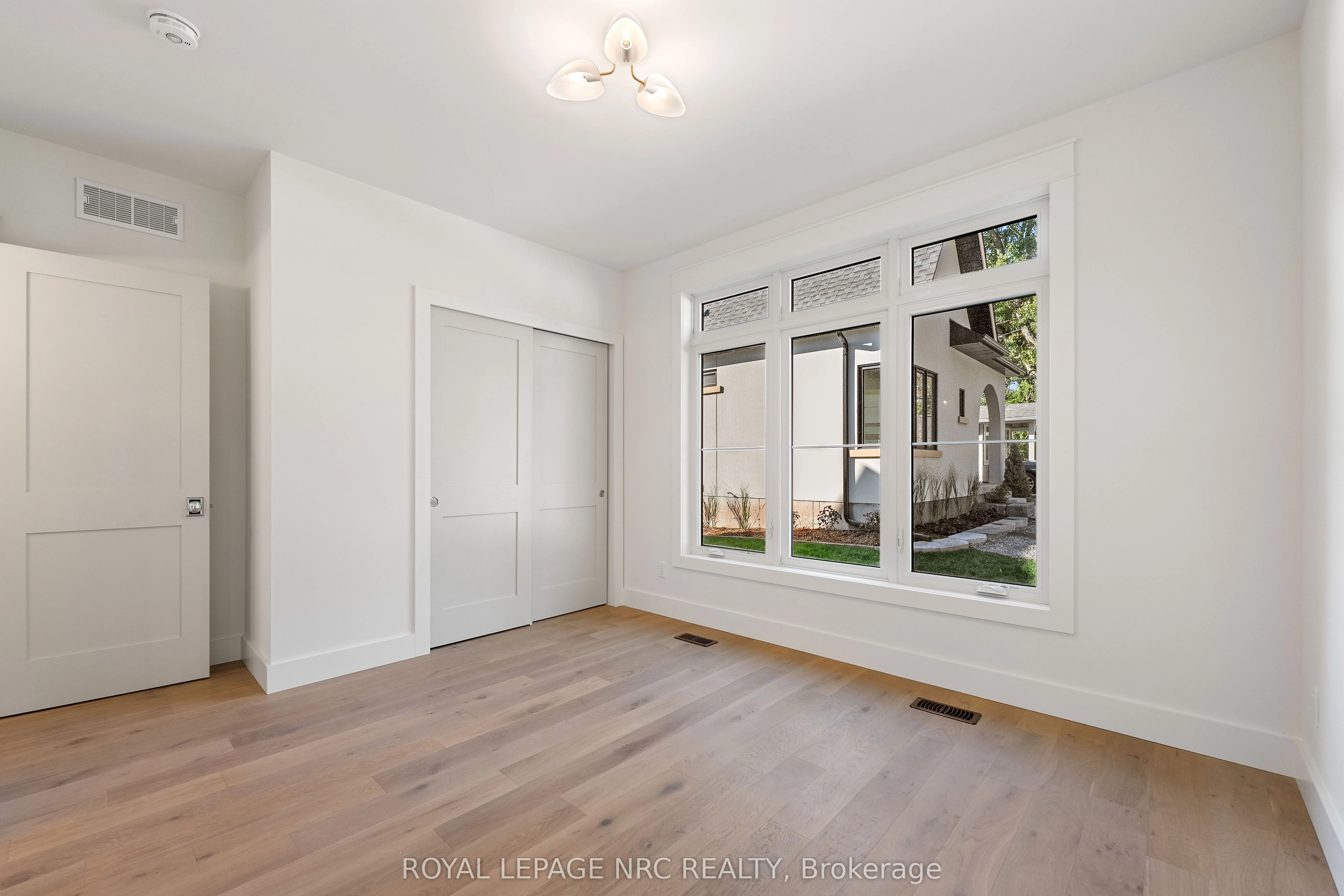281 ELMWOOD Avenue