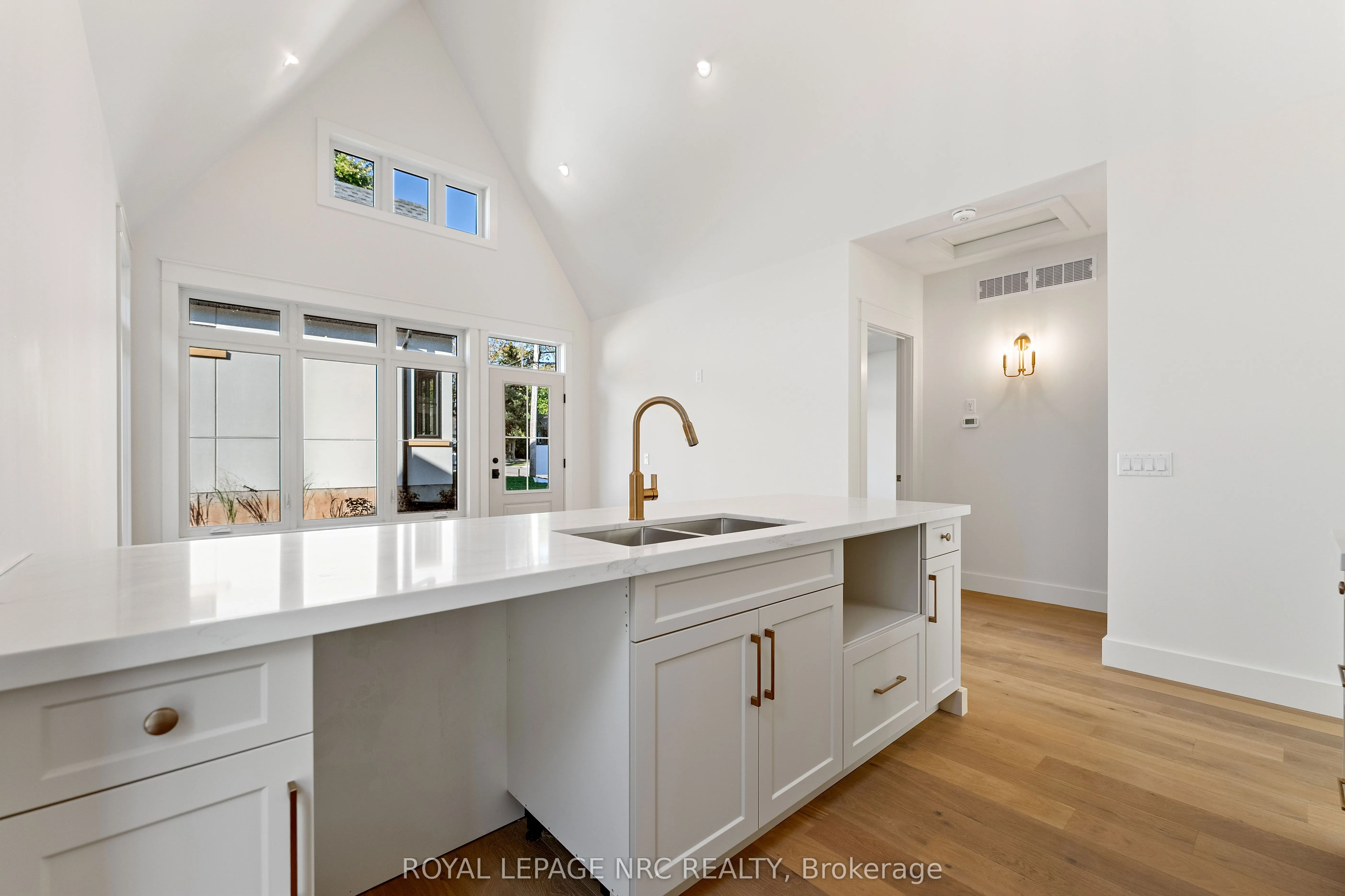 281 ELMWOOD Avenue
