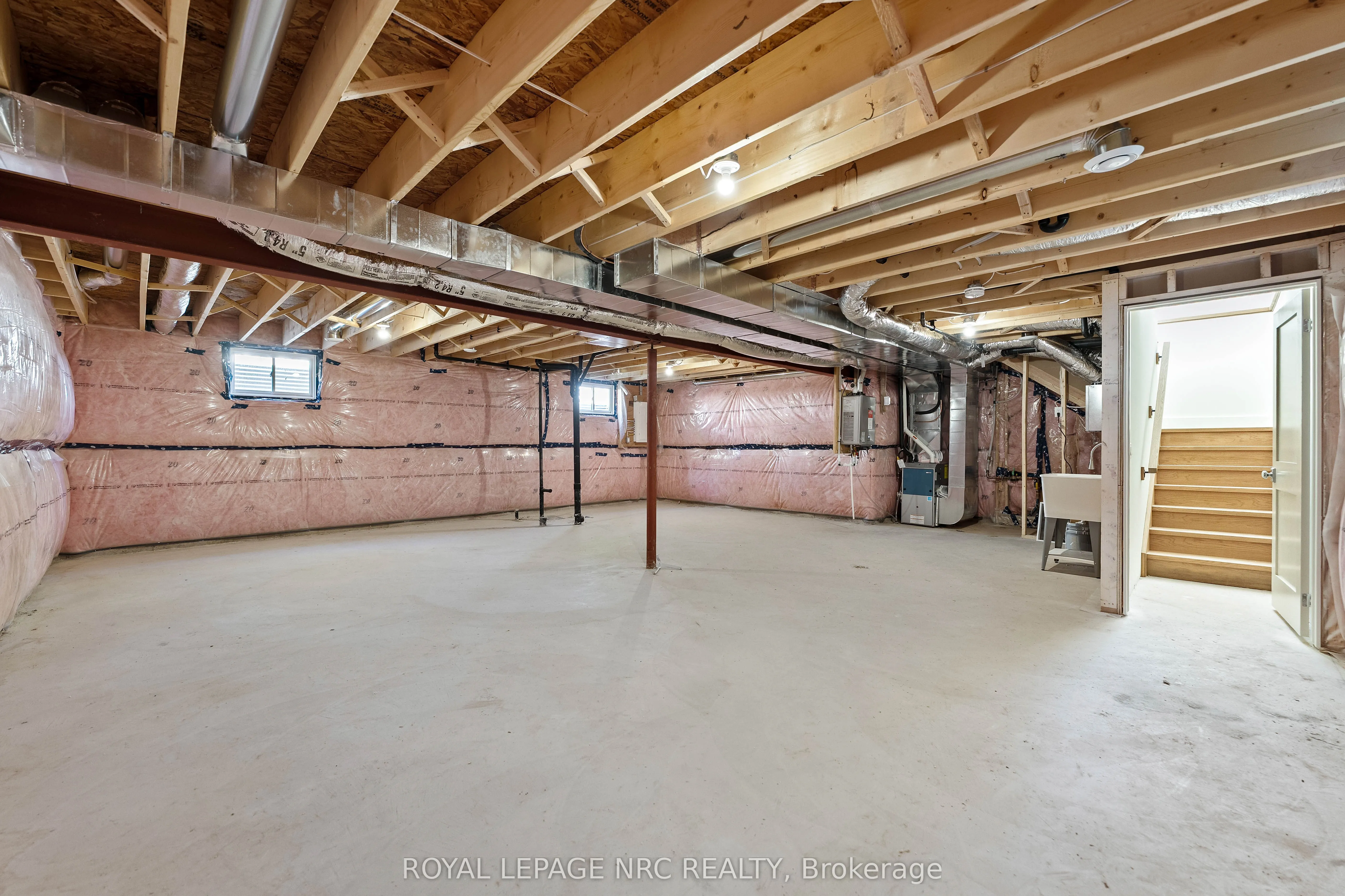 281 ELMWOOD Avenue