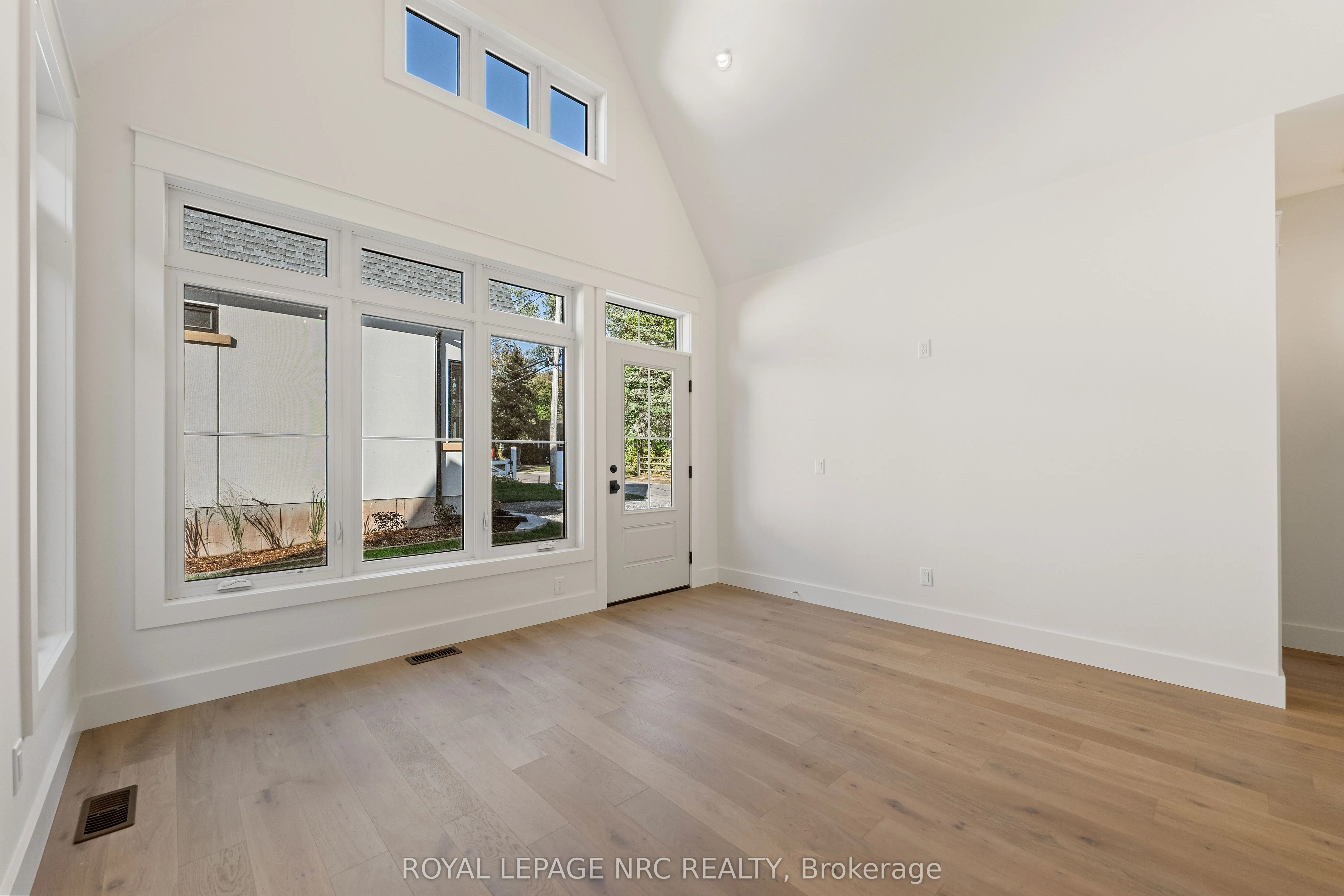 281 ELMWOOD Avenue