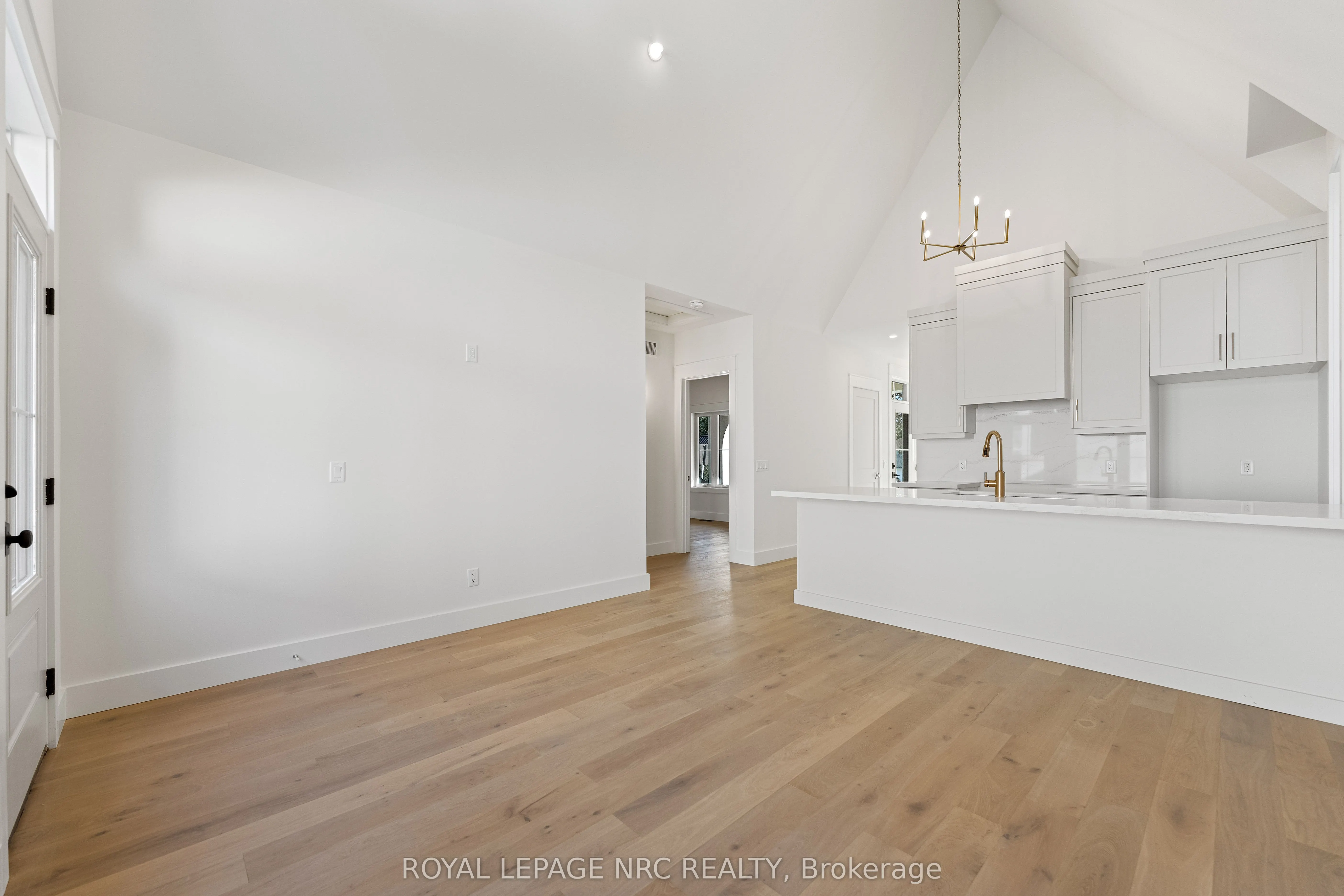281 ELMWOOD Avenue