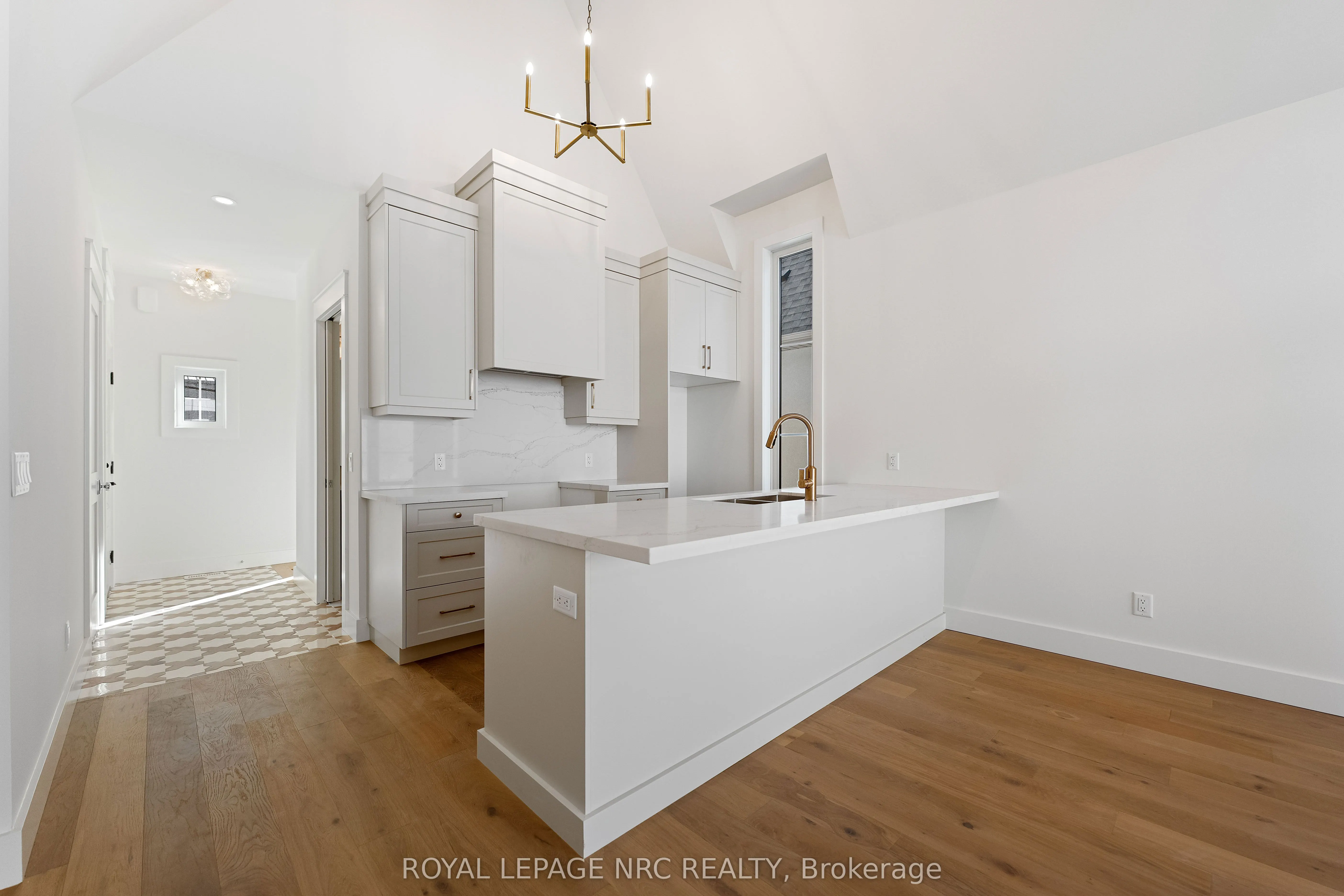 281 ELMWOOD Avenue