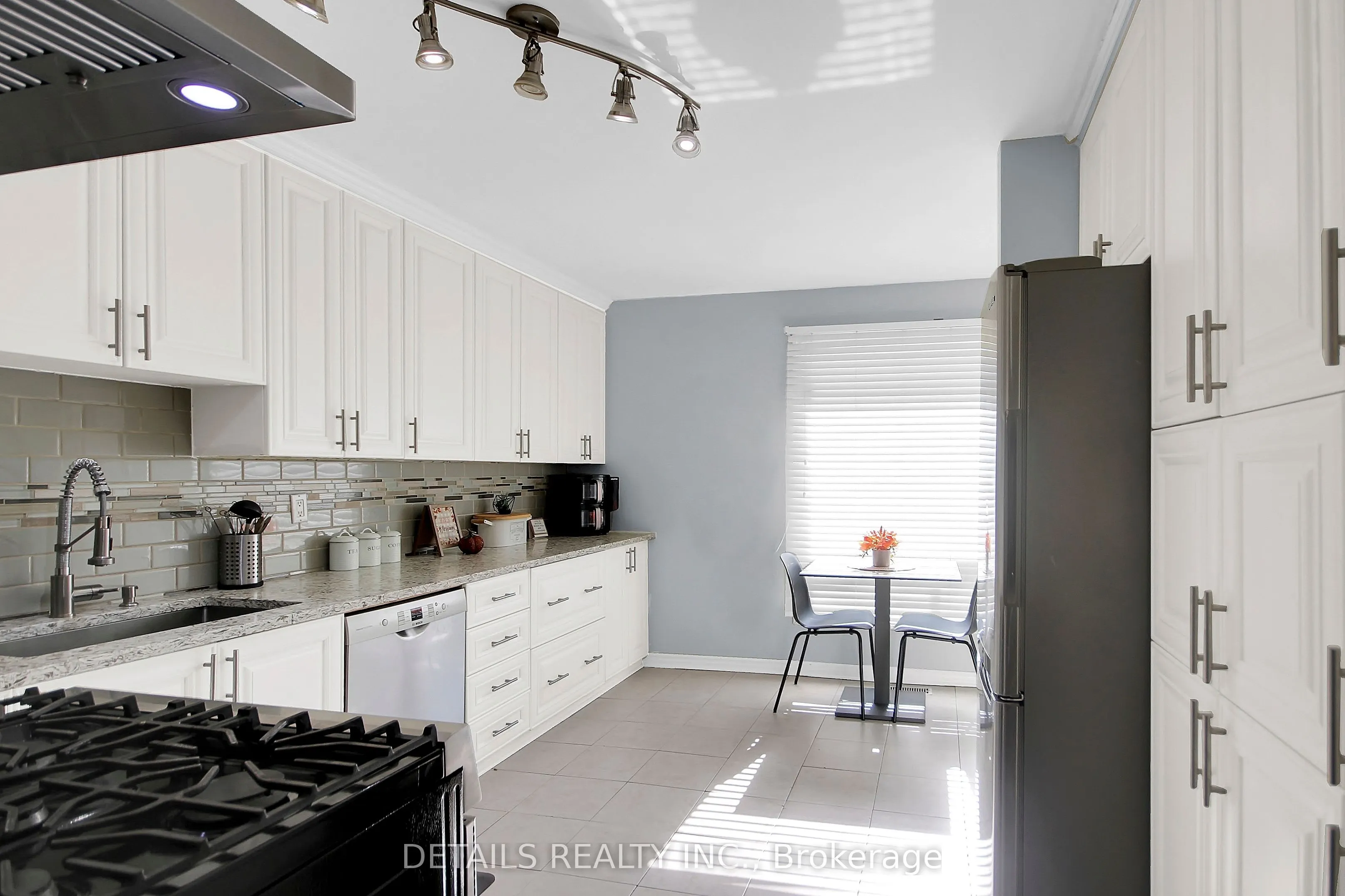 3575 Downpatrick Road E, #2