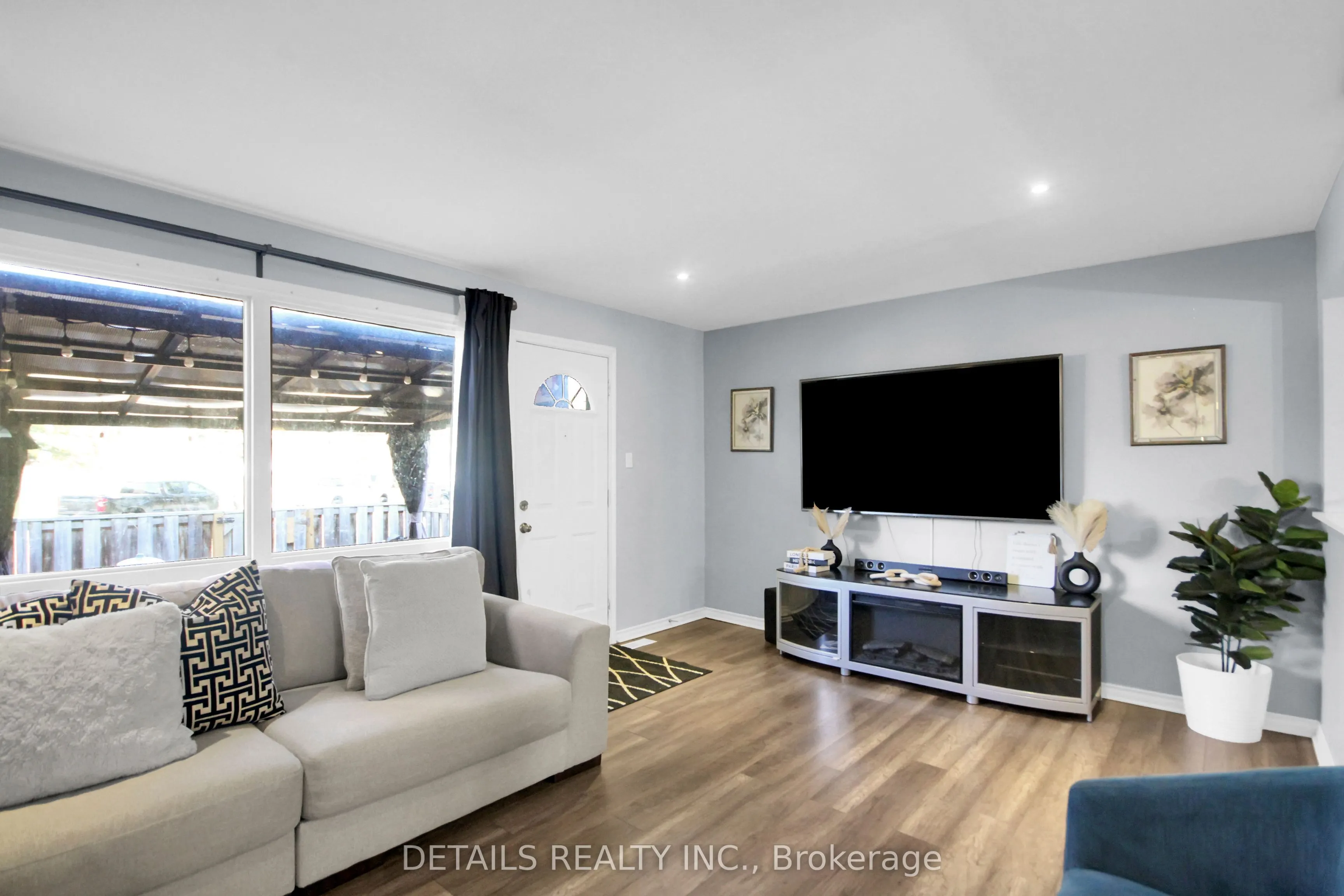 3575 Downpatrick Road E, #2