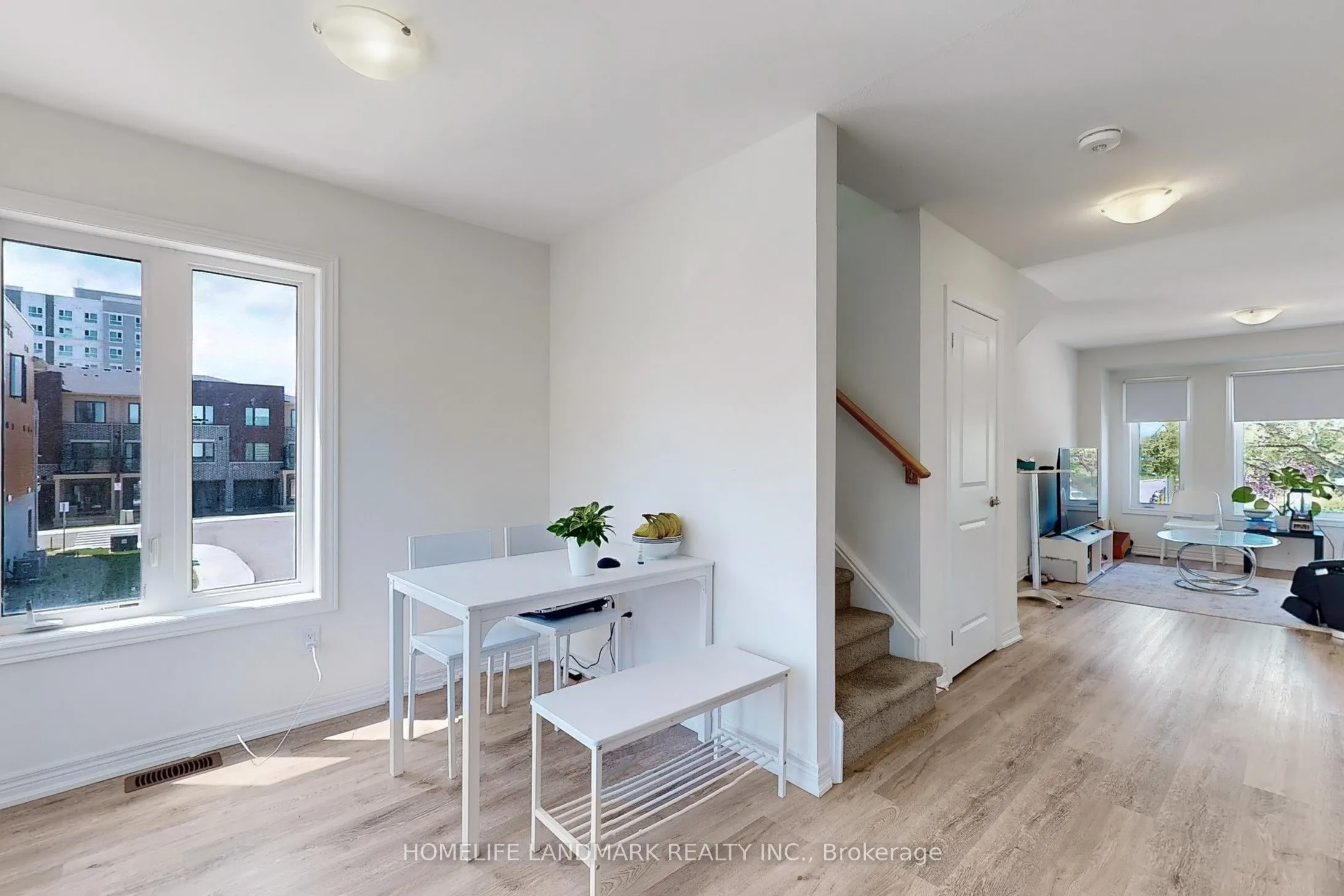 2 Reid Avenue N