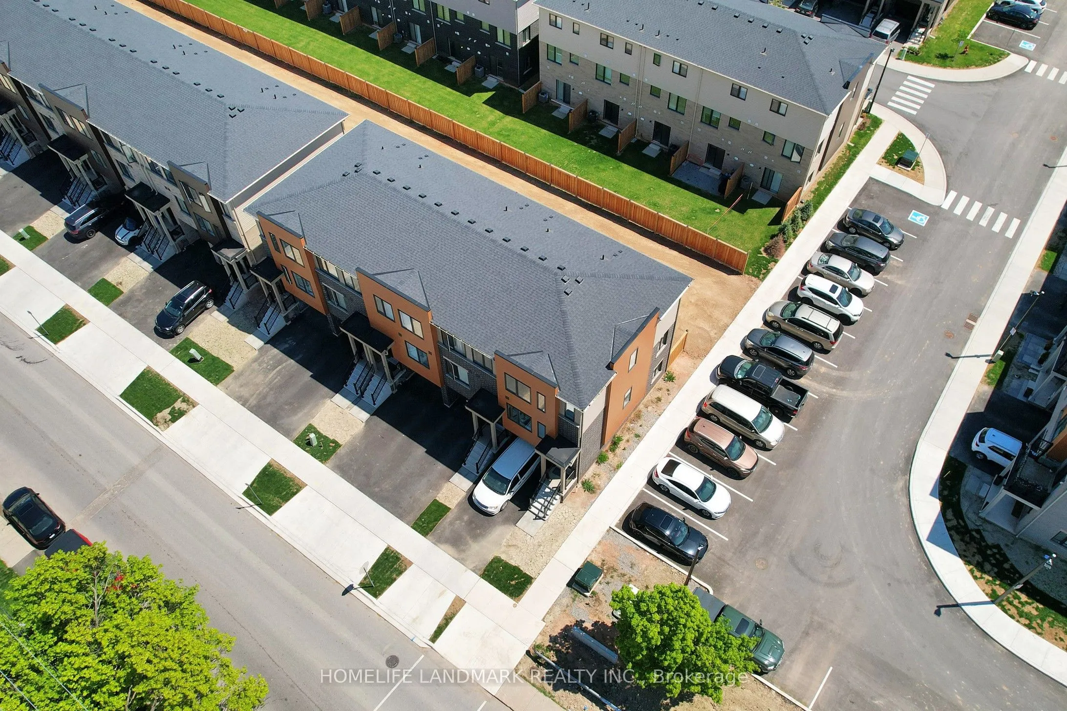 2 Reid Avenue N
