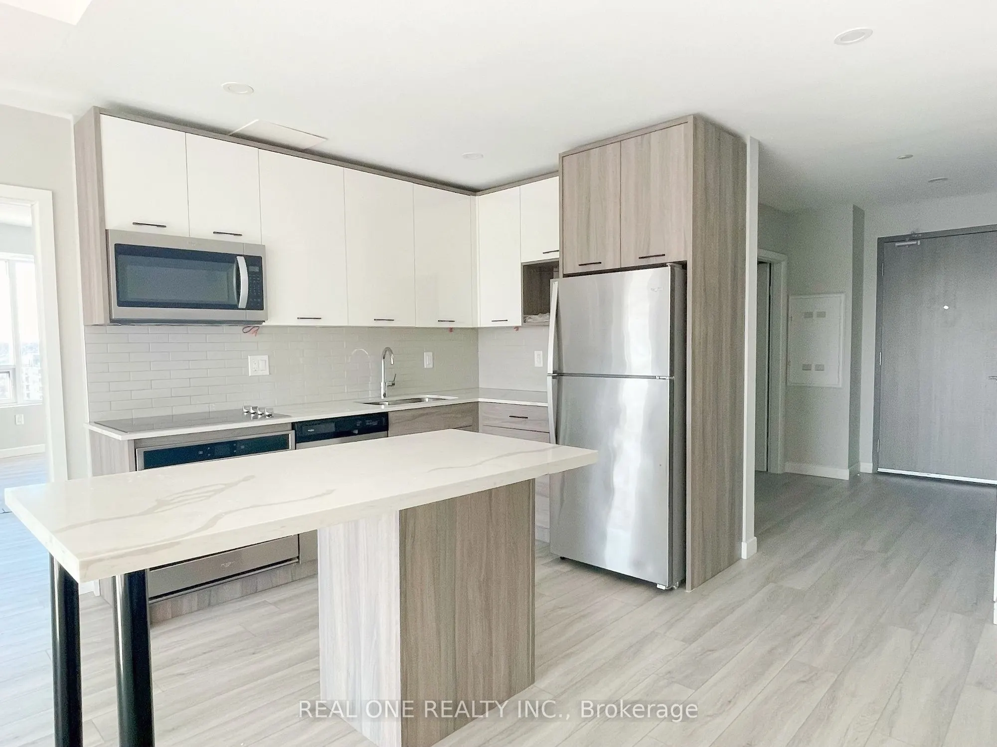 20 George Street, #2809