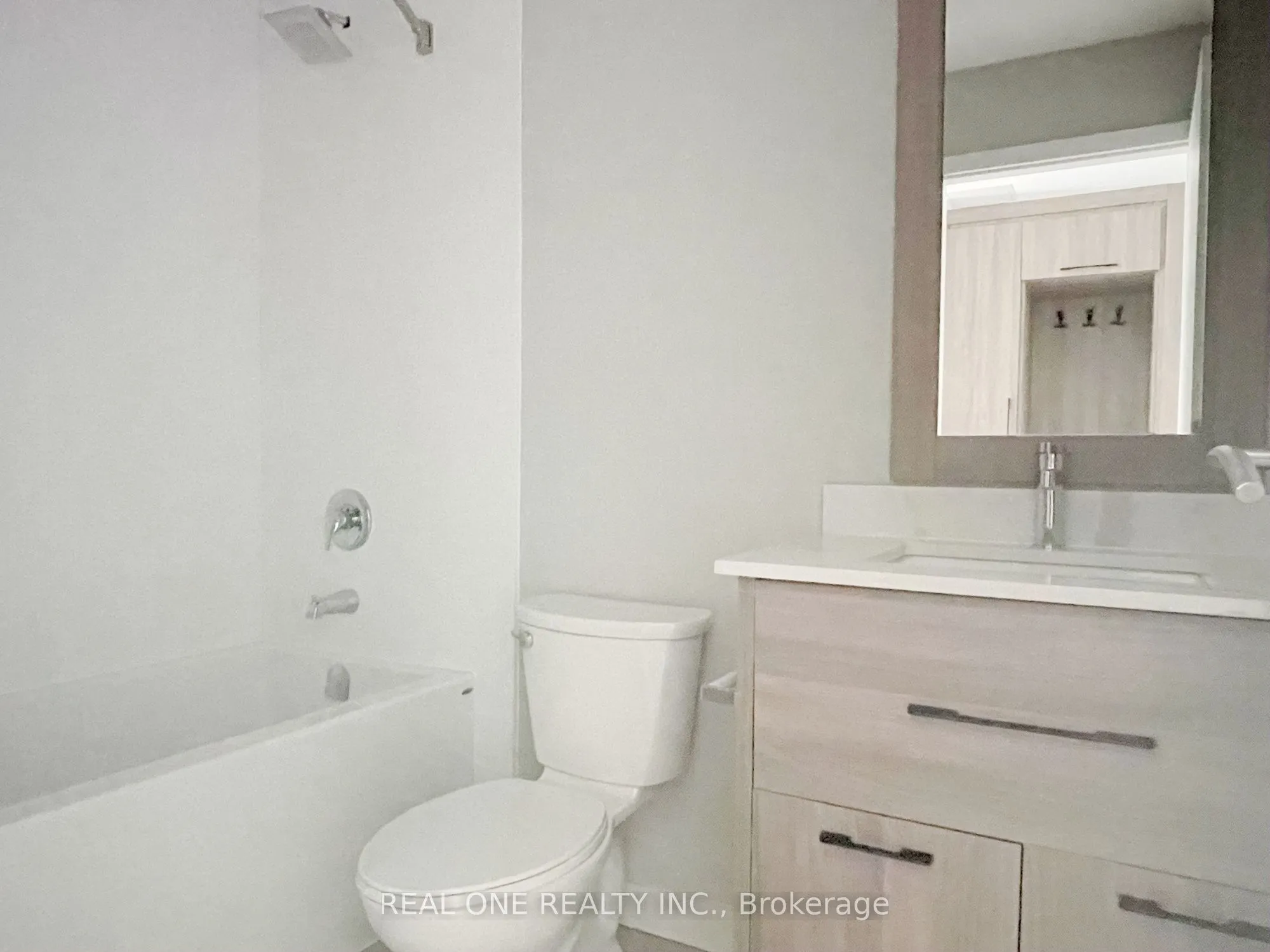 20 George Street, #2809