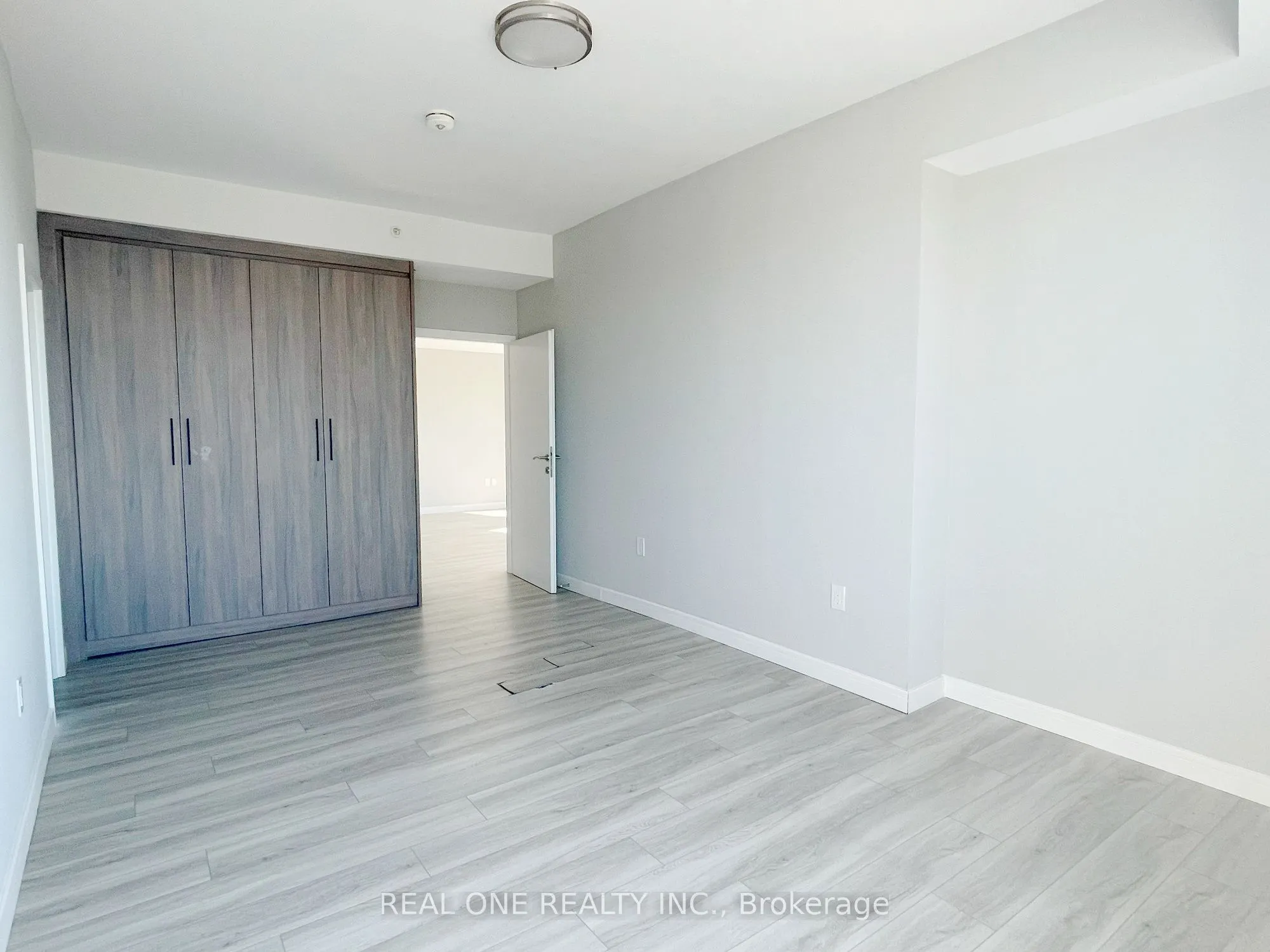 20 George Street, #2809