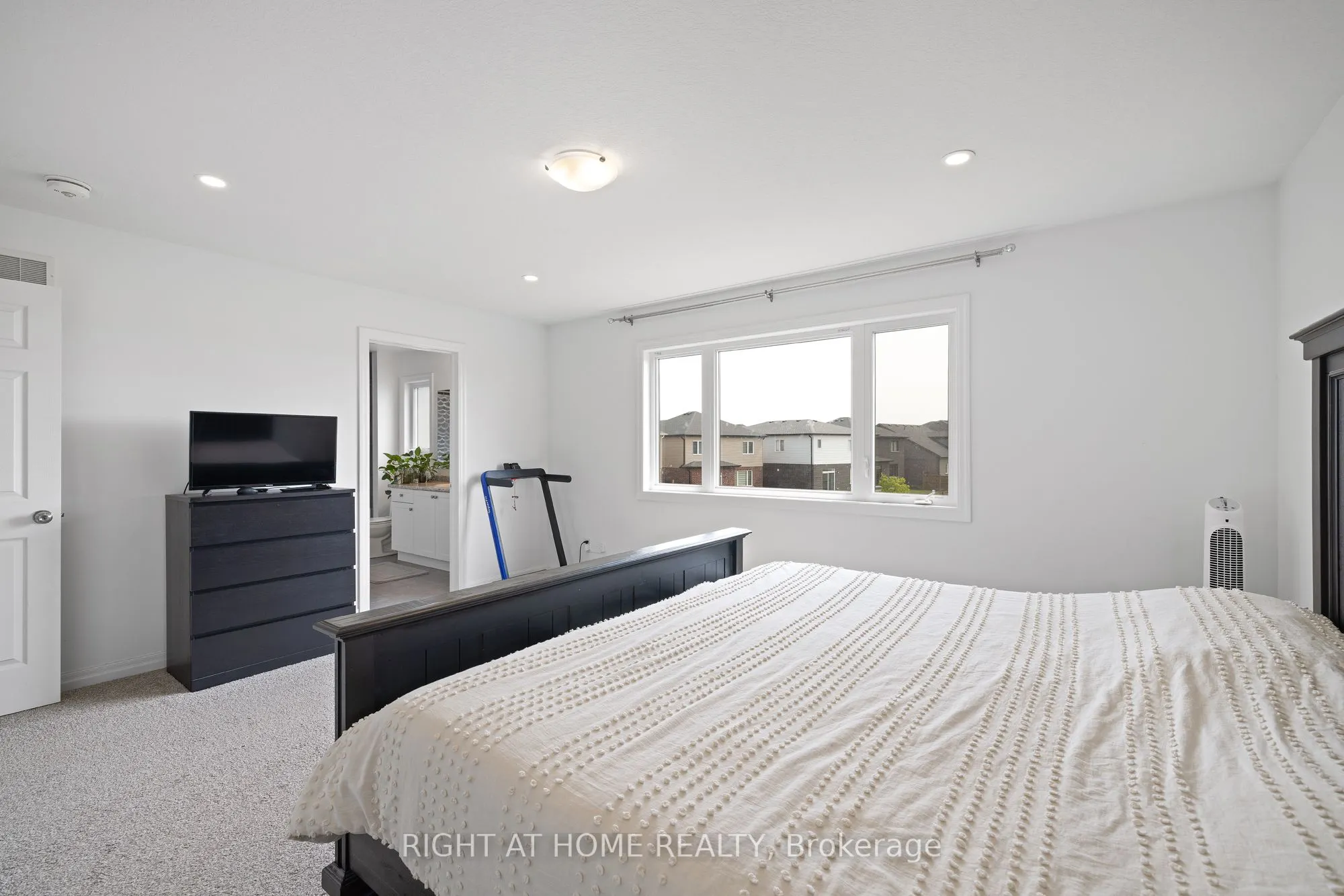 139 FREURE Drive