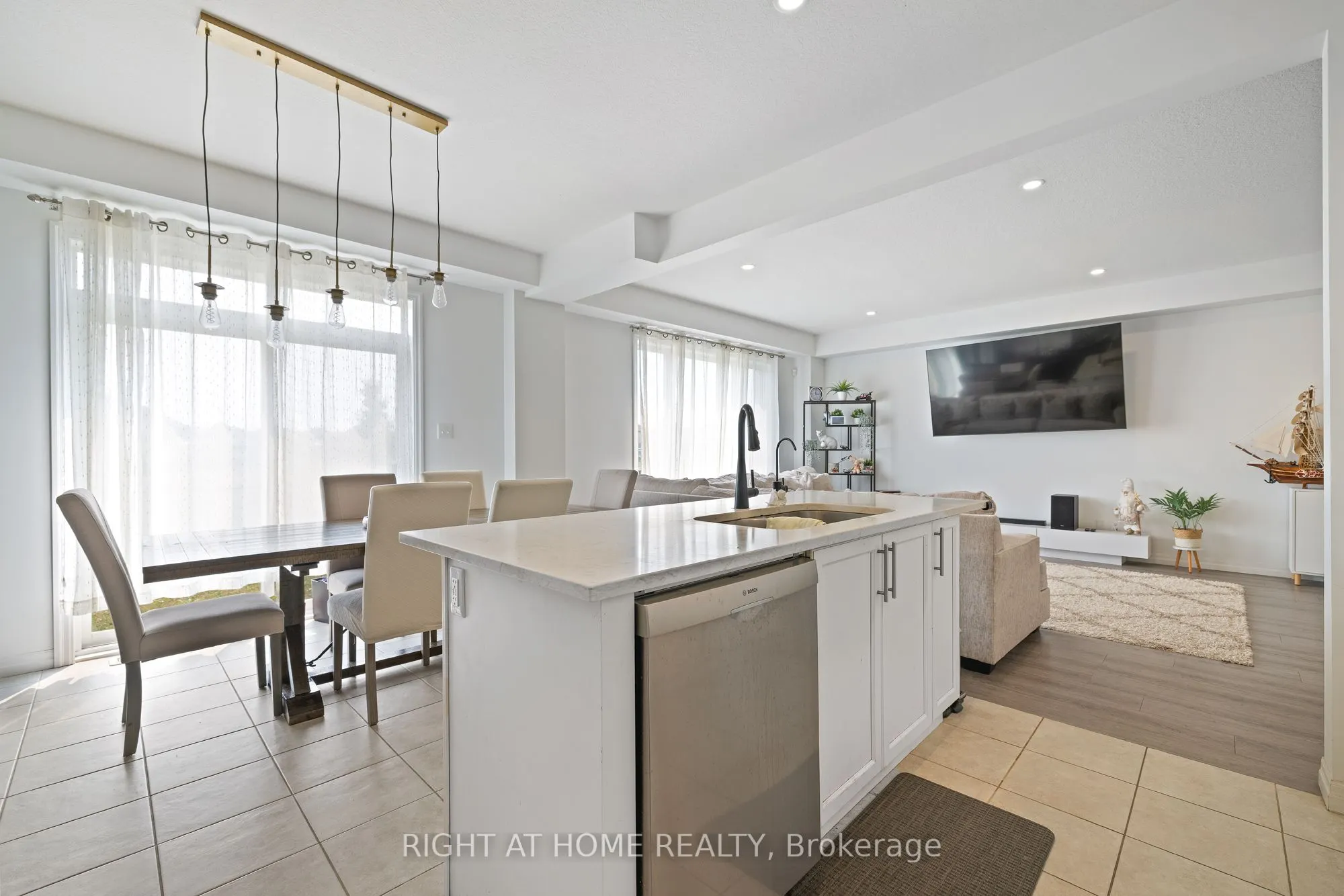 139 FREURE Drive