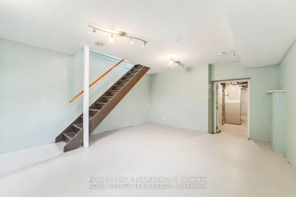1538 Stittsville Main Street