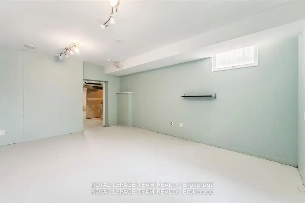 1538 Stittsville Main Street