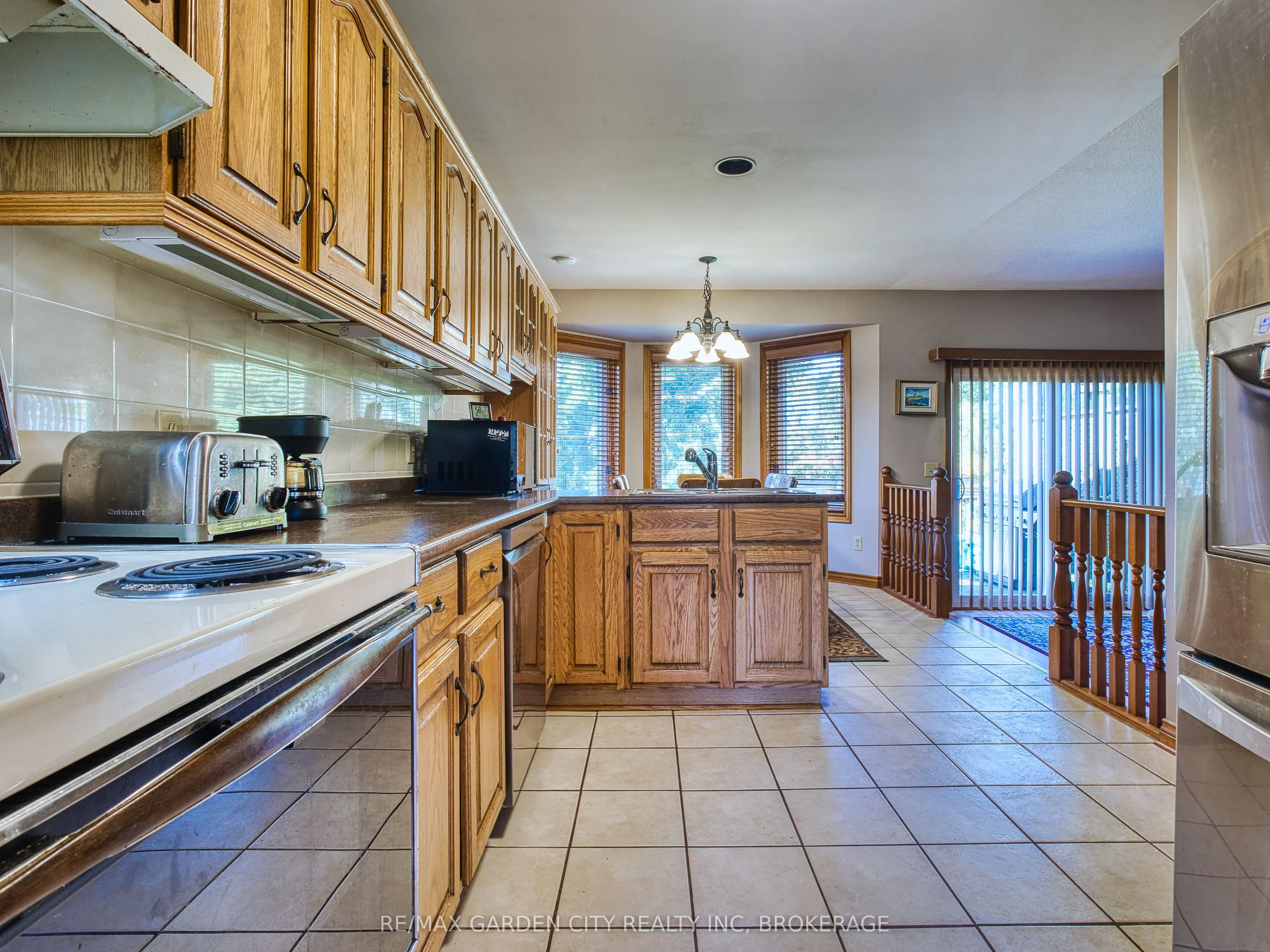 2 Harvest Oak Drive