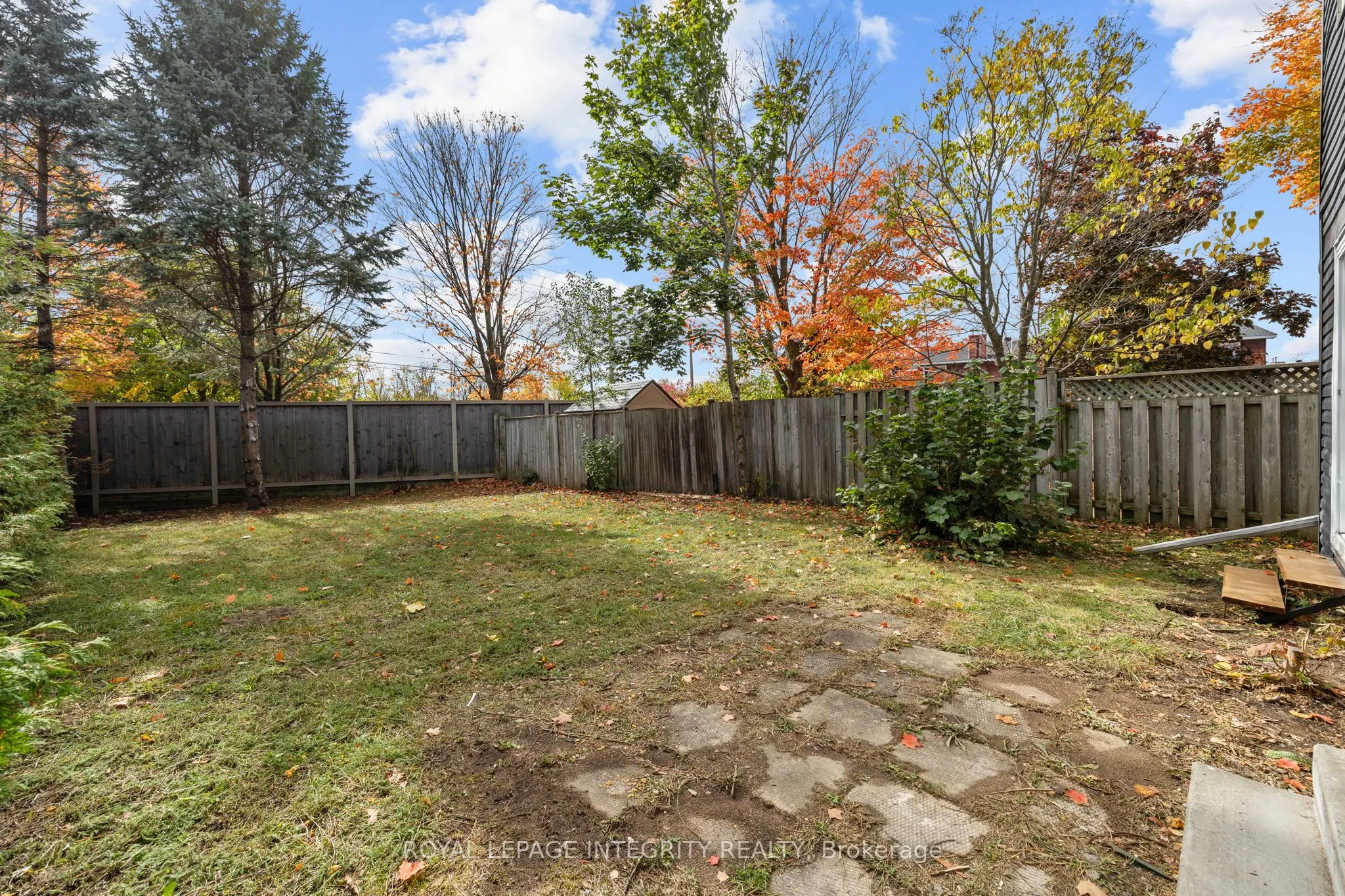 83 Saddle Crescent