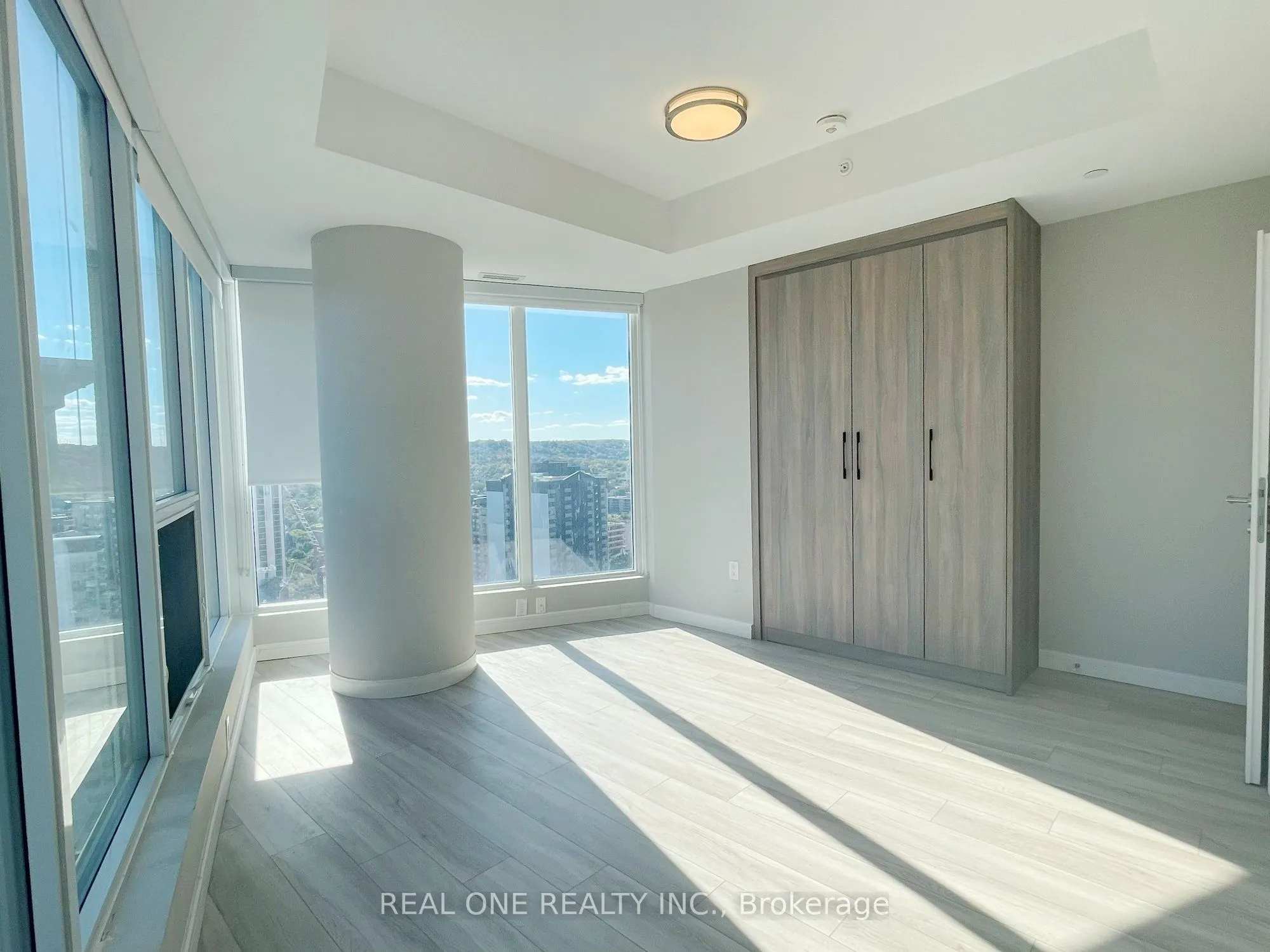 20 George Street, #2607