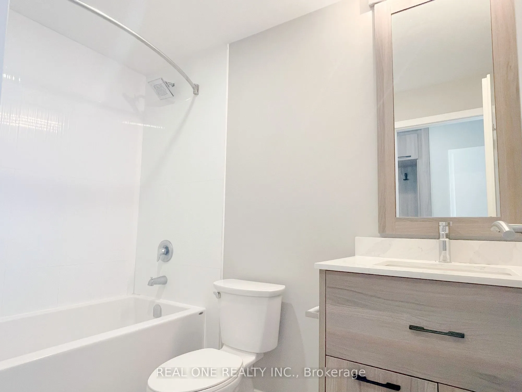 20 George Street, #2607