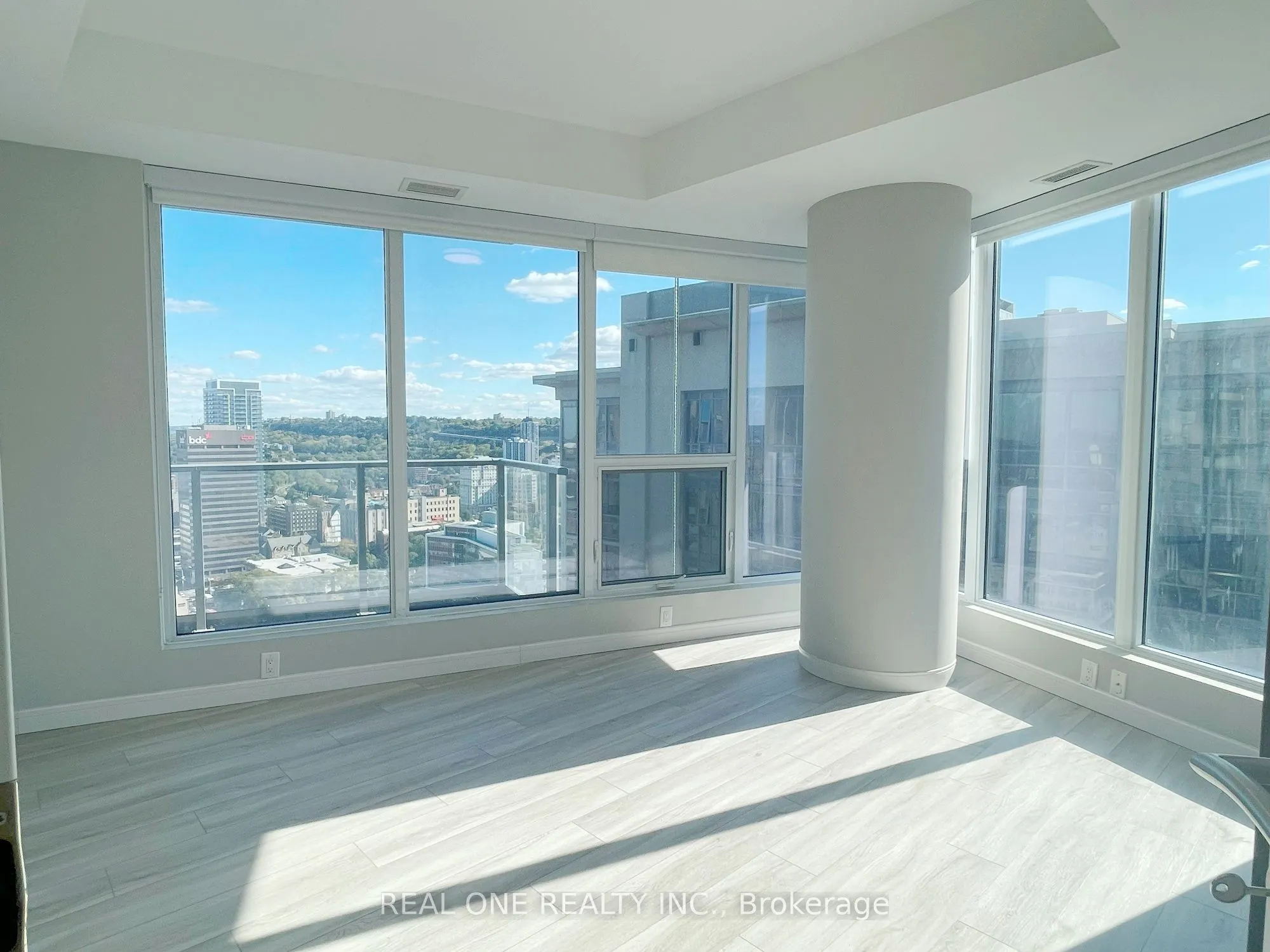 20 George Street, #2607