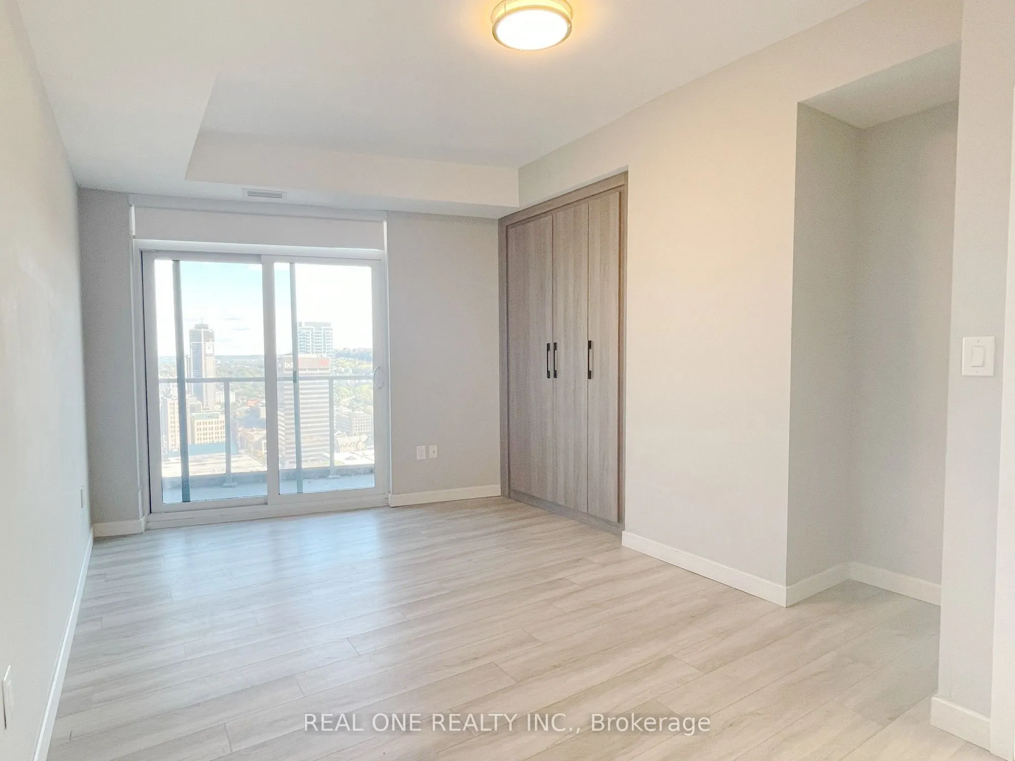 20 George Street, #2607