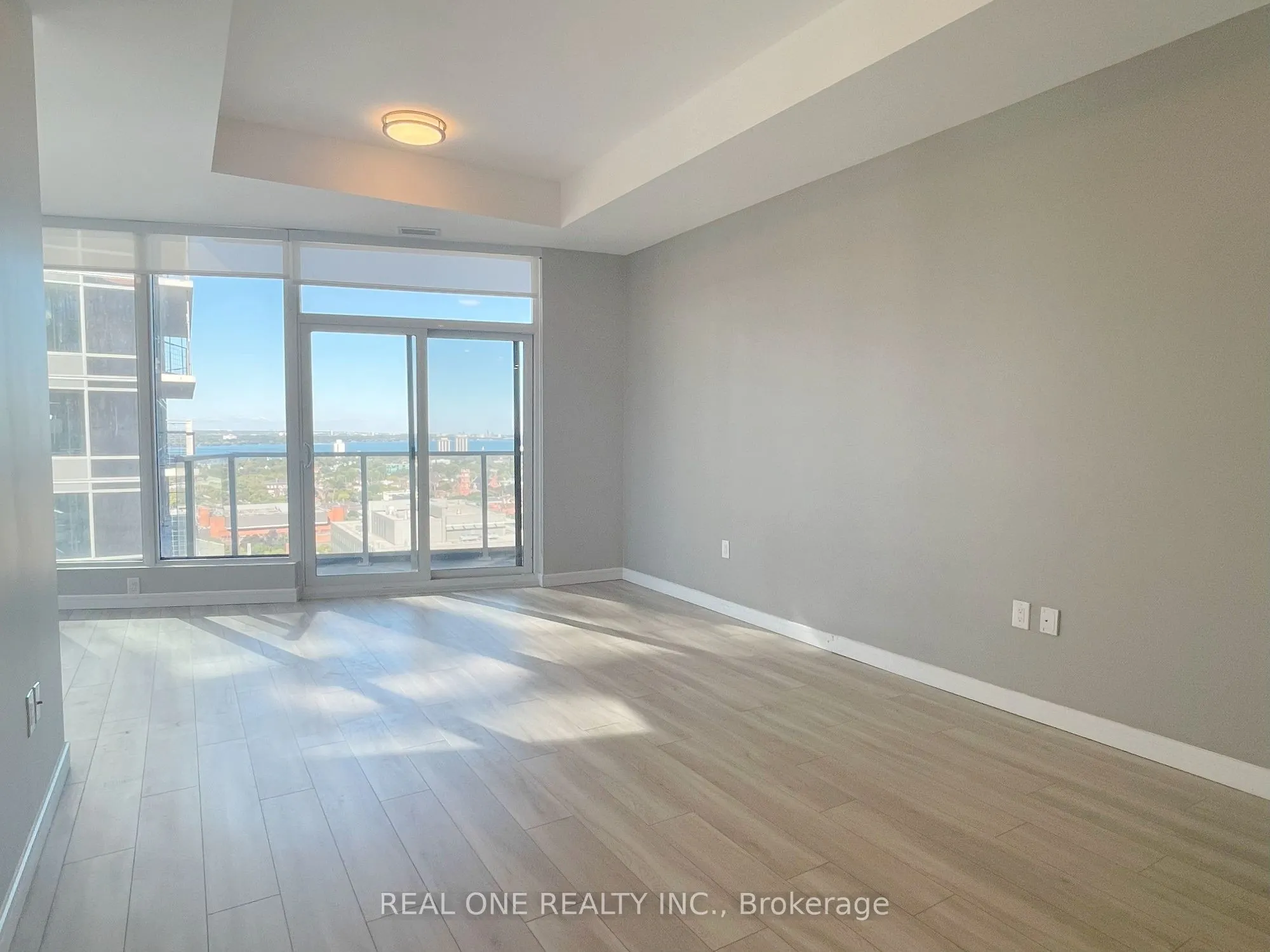 20 George Street, #2102