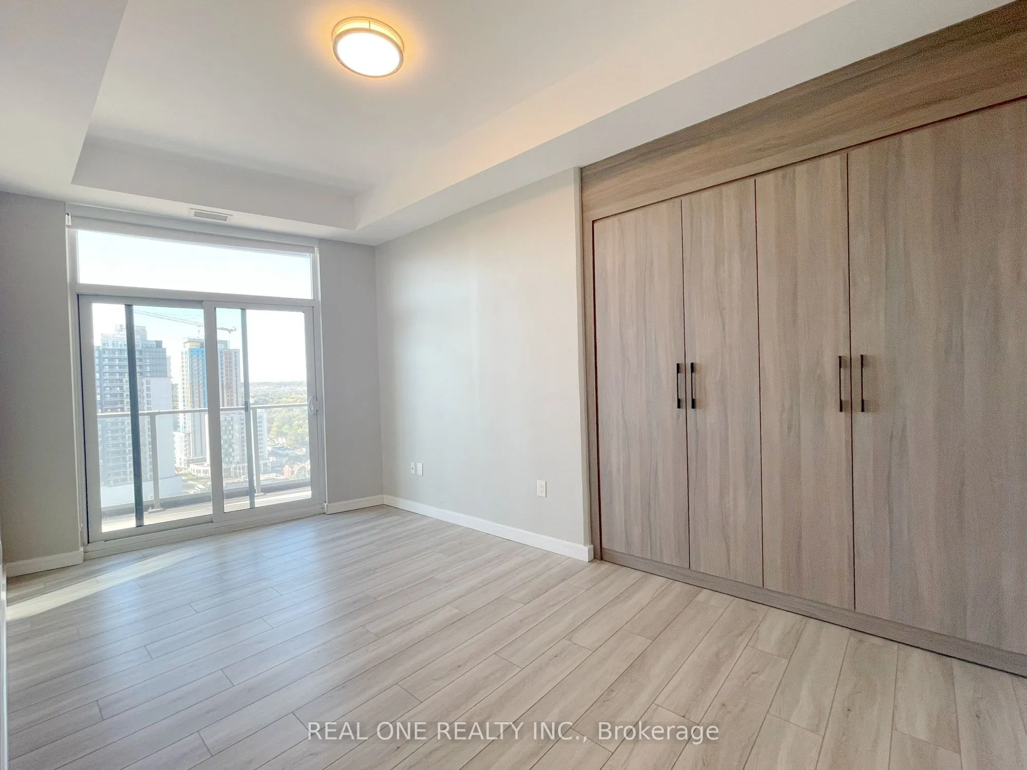20 George Street, #2102