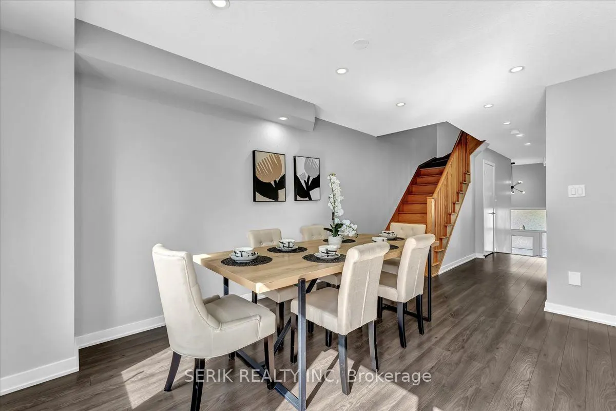 94 Crafter Crescent
