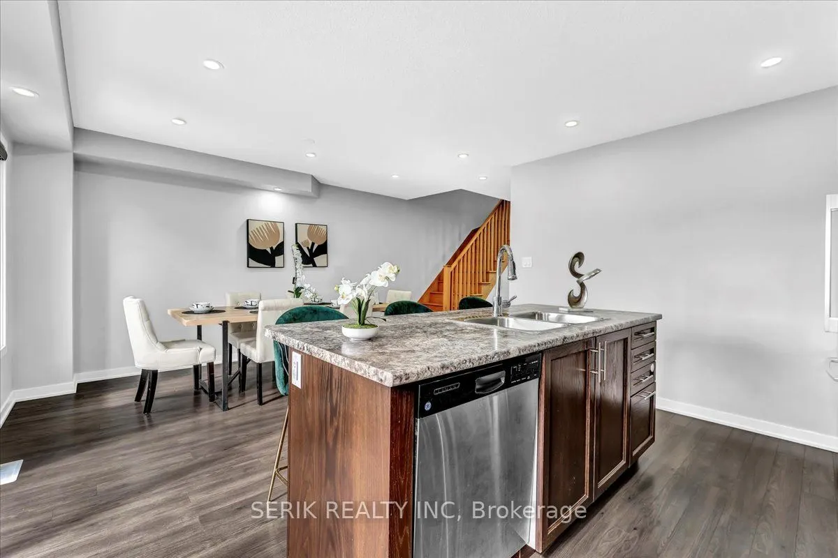 94 Crafter Crescent